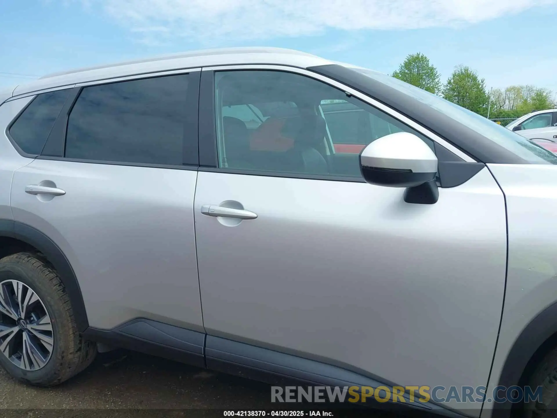13 Photograph of a damaged car 5N1BT3BBXPC677013 NISSAN ROGUE 2023