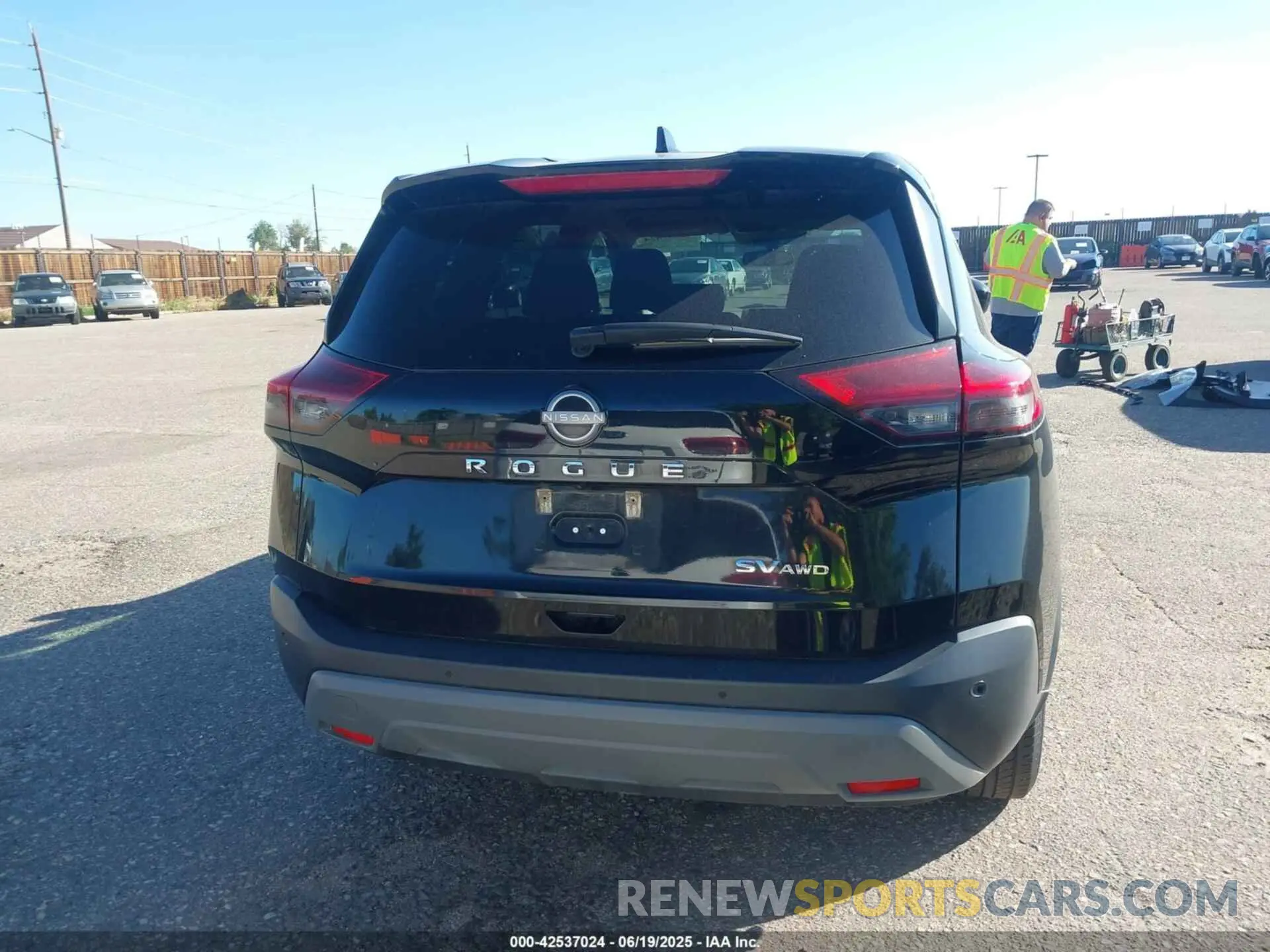 17 Фотография поврежденного автомобиля 5N1BT3BBXPC818775 NISSAN ROGUE 2023