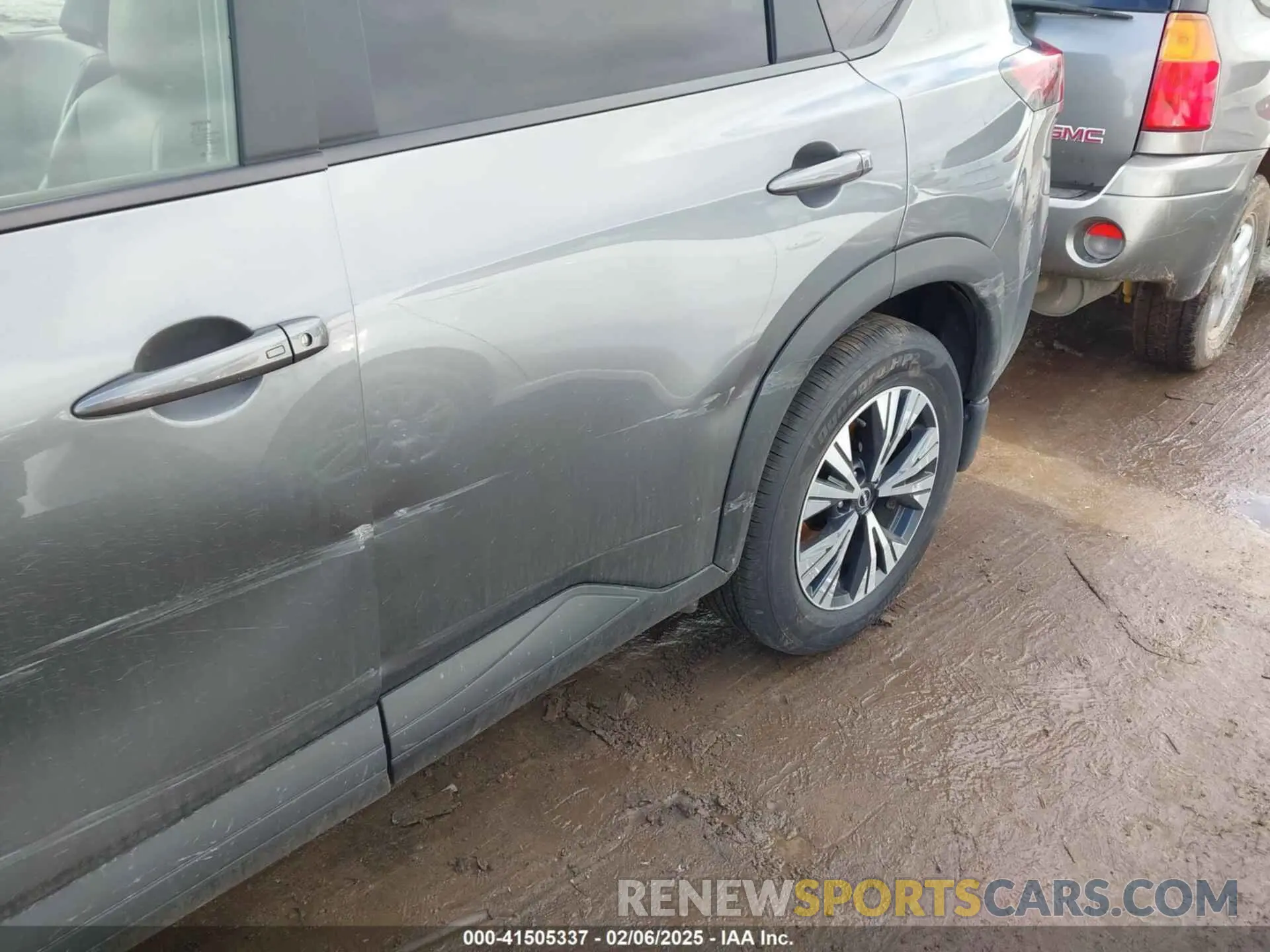 20 Photograph of a damaged car 5N1BT3BBXPC924742 NISSAN ROGUE 2023
