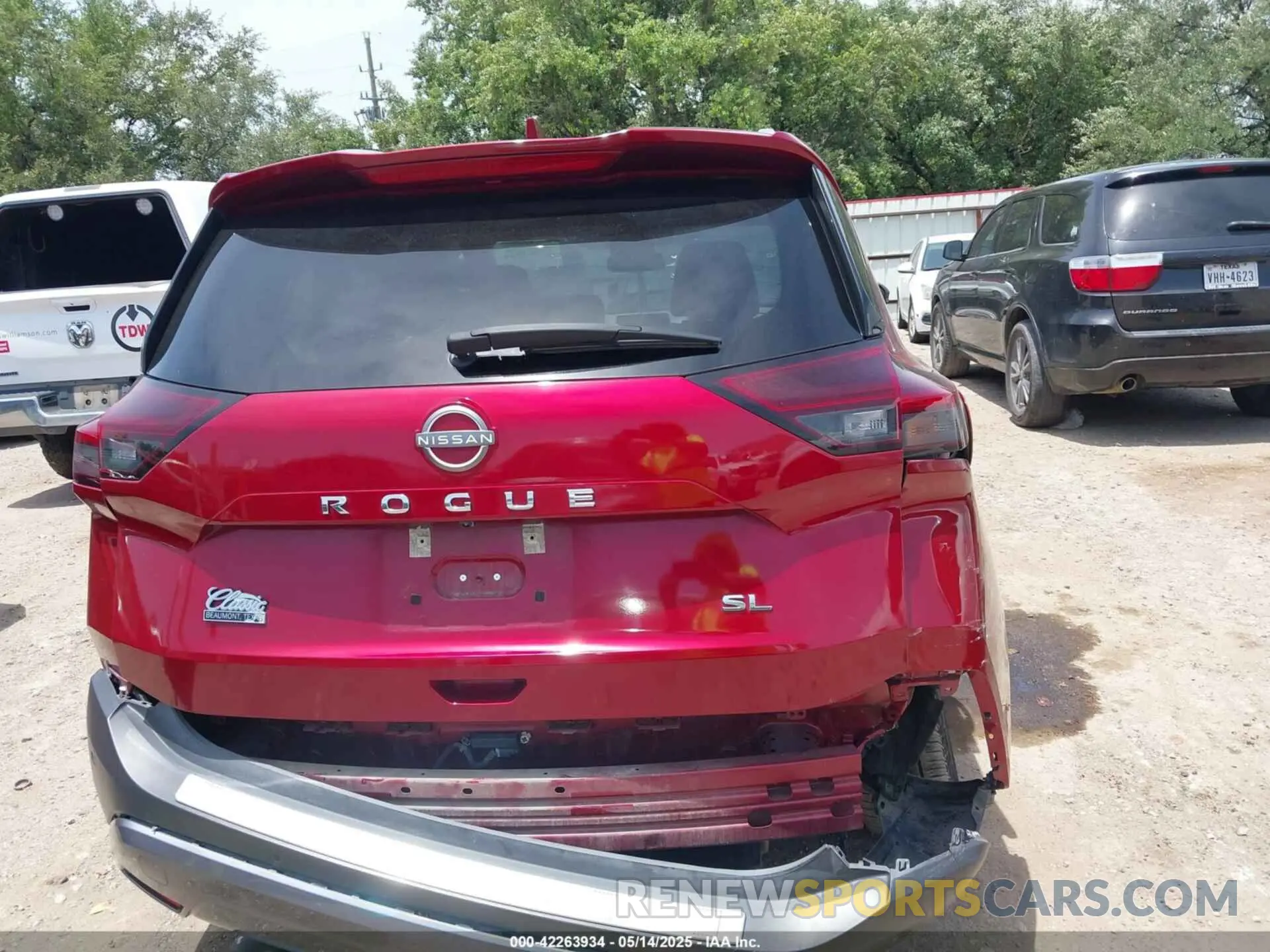 16 Photograph of a damaged car 5N1BT3CA2PC840467 NISSAN ROGUE 2023