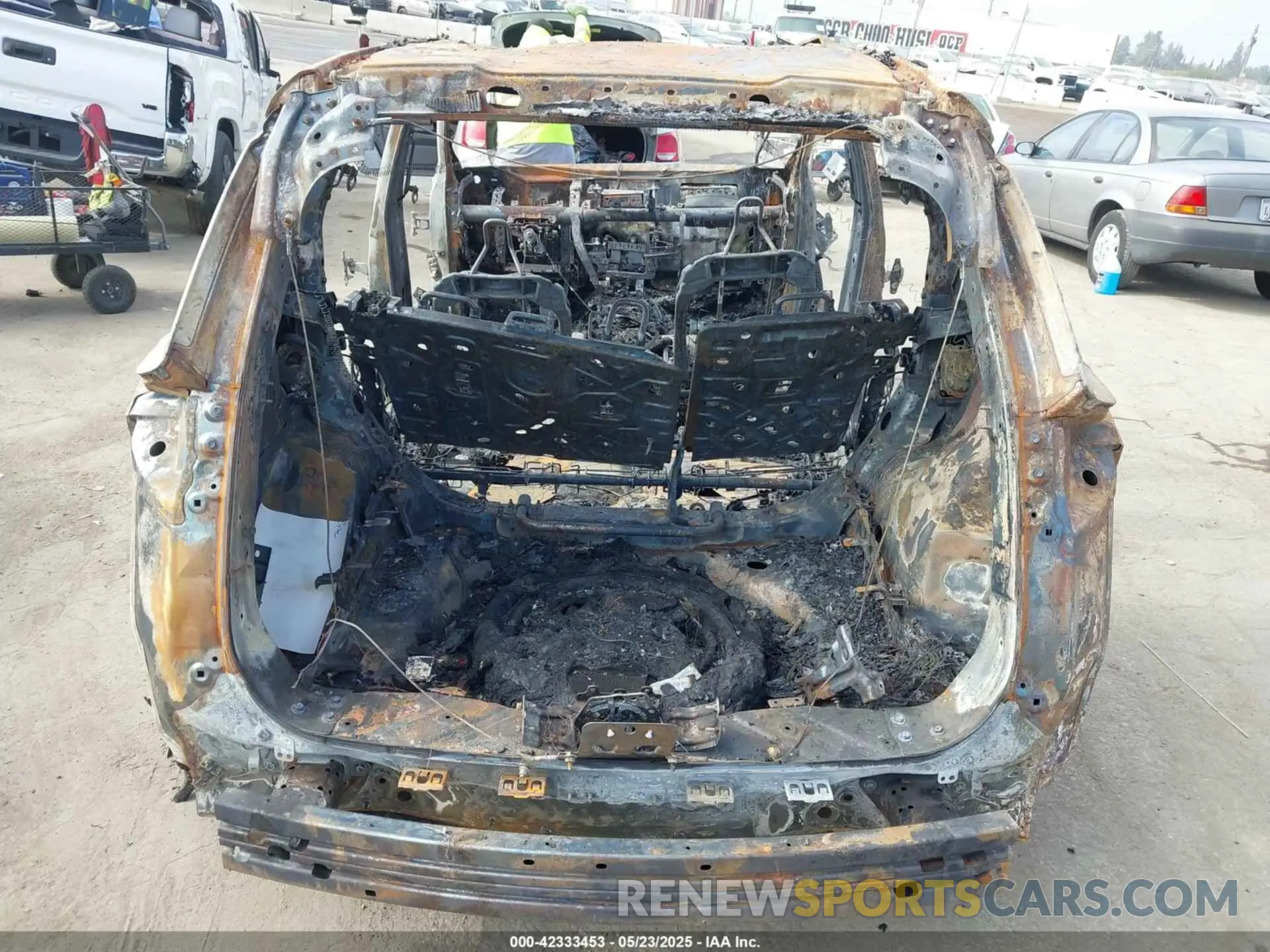 15 Photograph of a damaged car 5N1BT3CA3PC678235 NISSAN ROGUE 2023