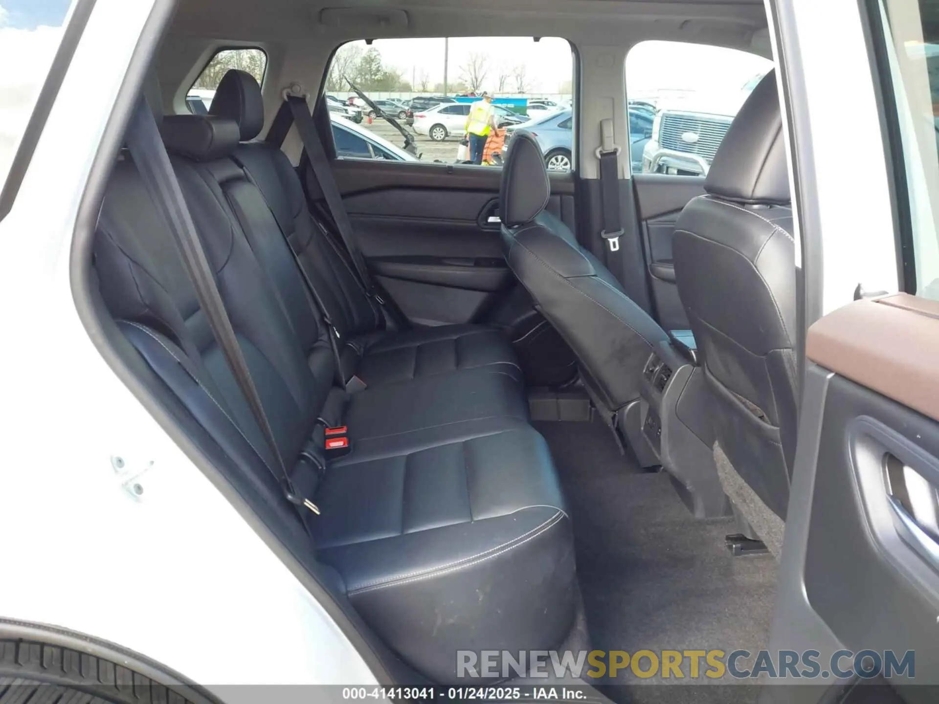 8 Photograph of a damaged car 5N1BT3CA5PC751573 NISSAN ROGUE 2023