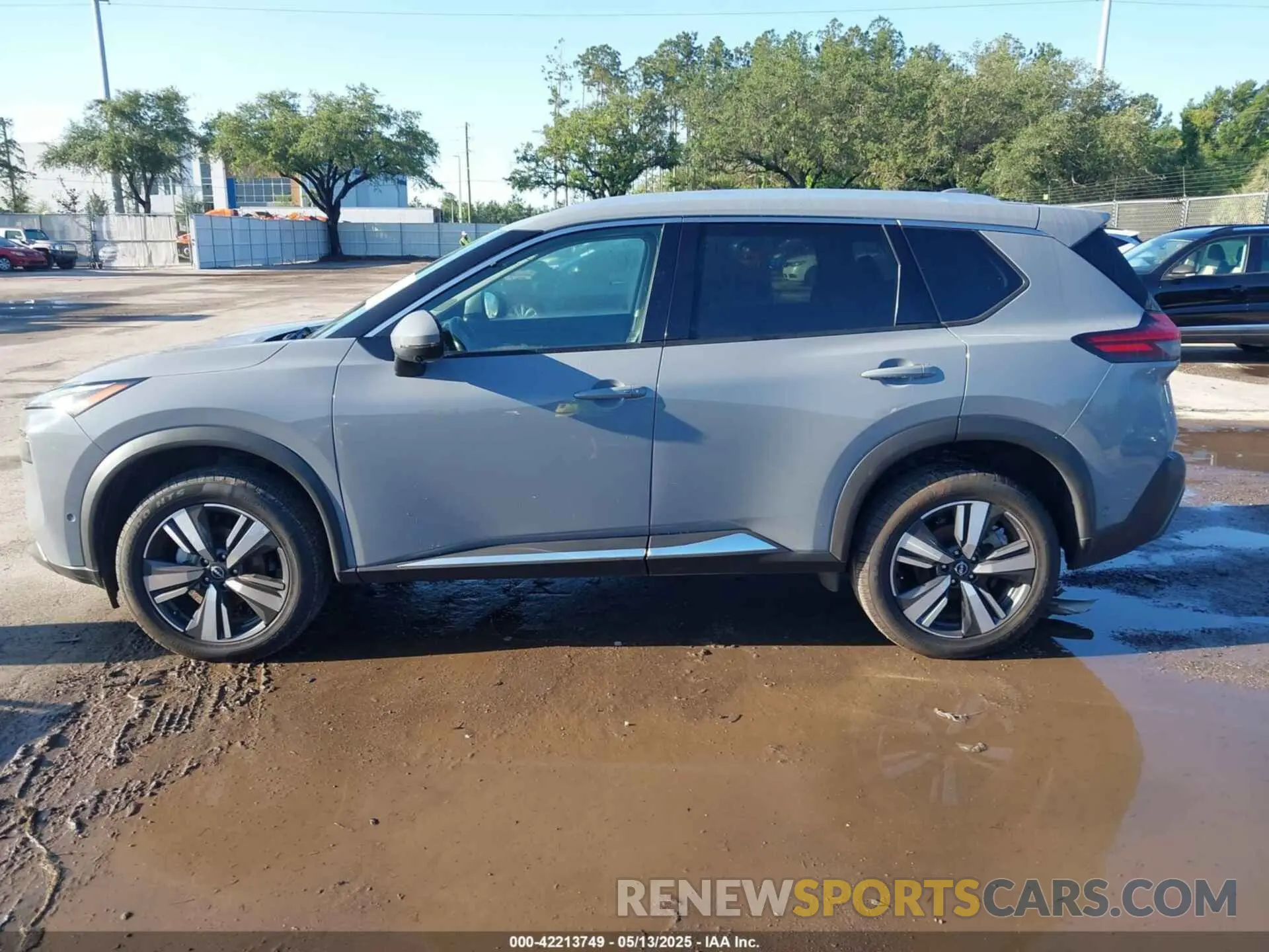 14 Photograph of a damaged car 5N1BT3CB4PC792057 NISSAN ROGUE 2023