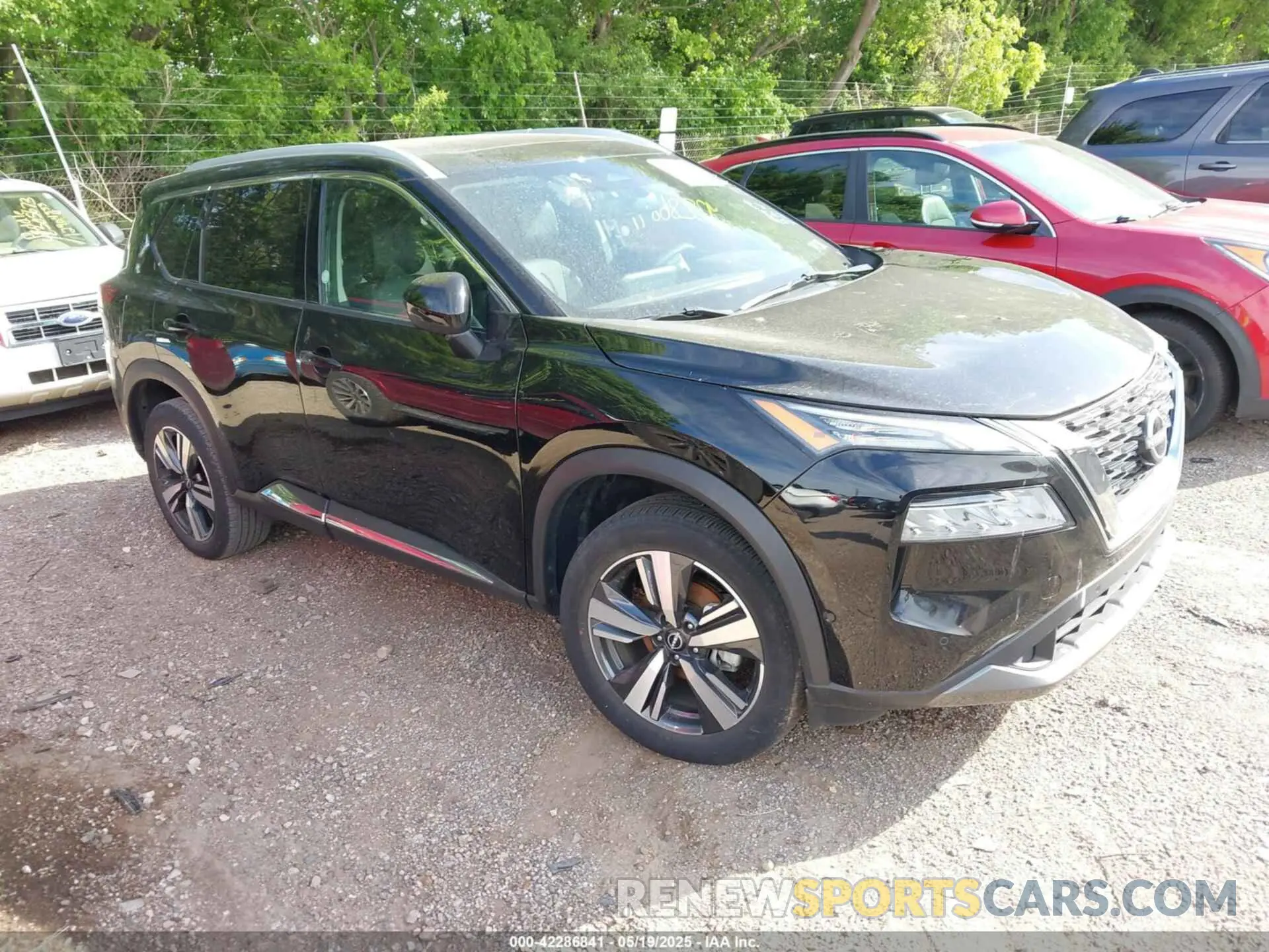 1 Photograph of a damaged car 5N1BT3CB5PC791774 NISSAN ROGUE 2023