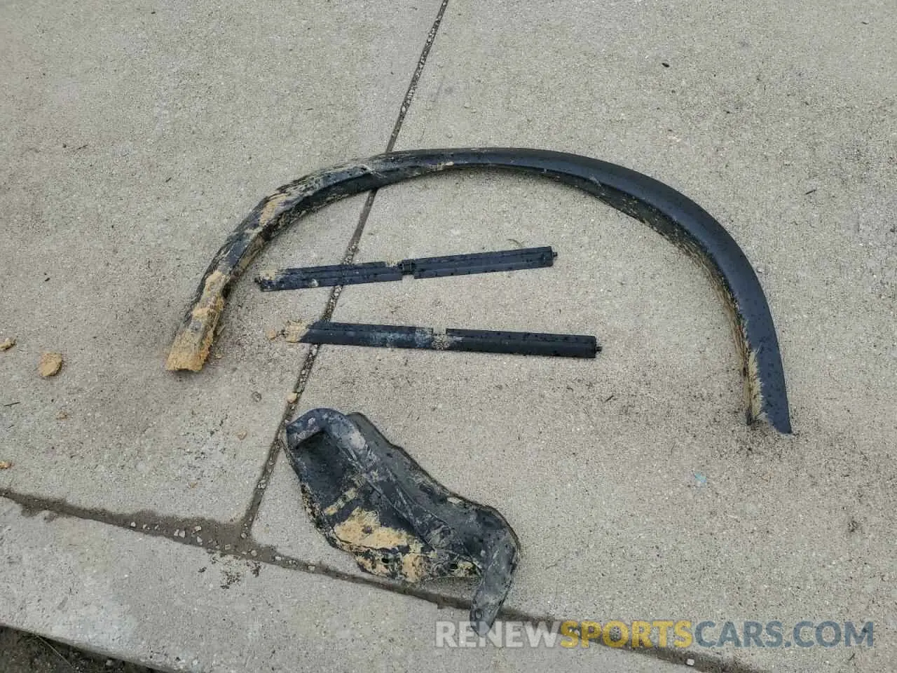 13 Photograph of a damaged car 5N1BT3CB5PC873441 NISSAN ROGUE 2023