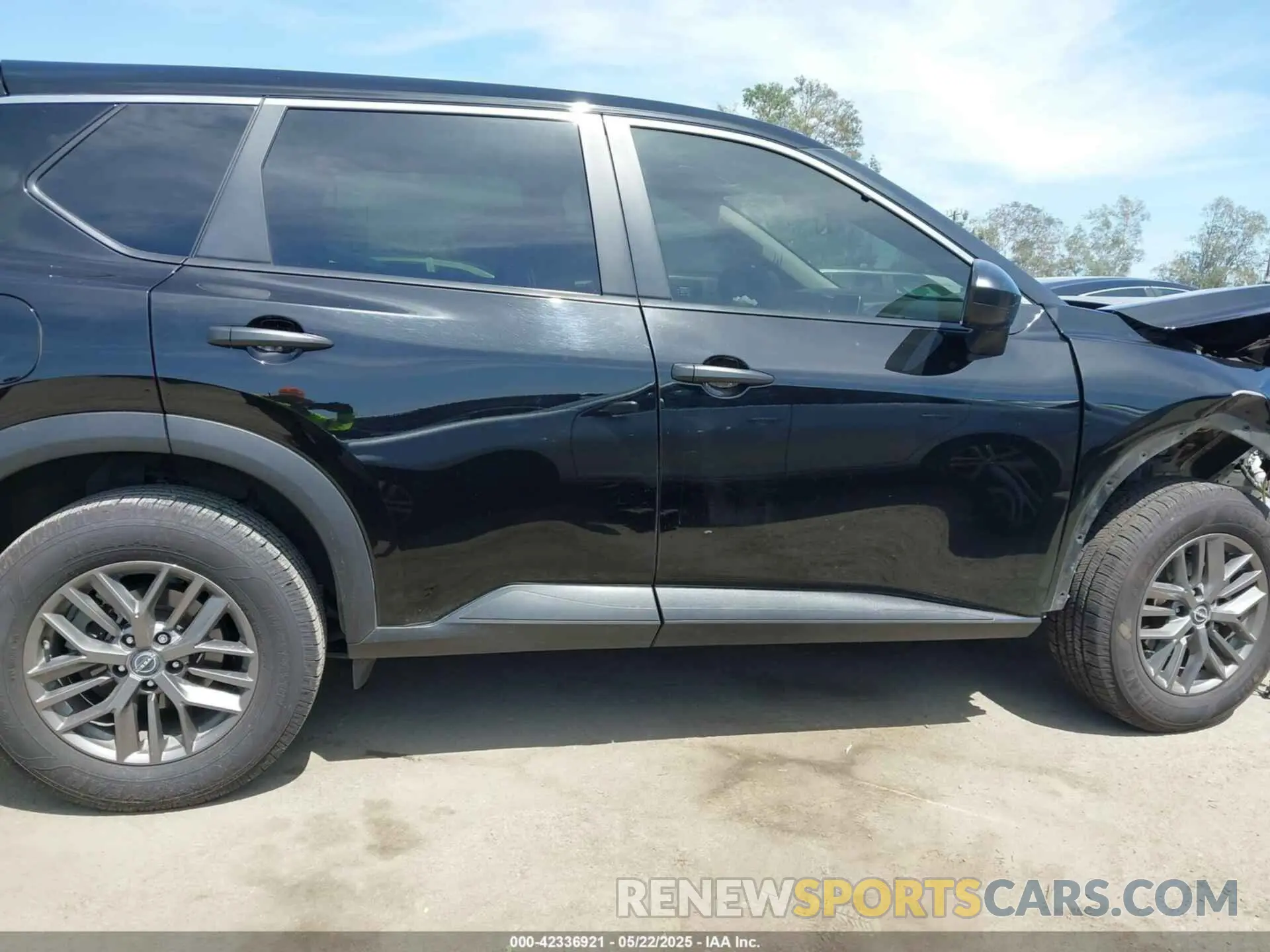 13 Photograph of a damaged car JN8BT3AA7PW409763 NISSAN ROGUE 2023
