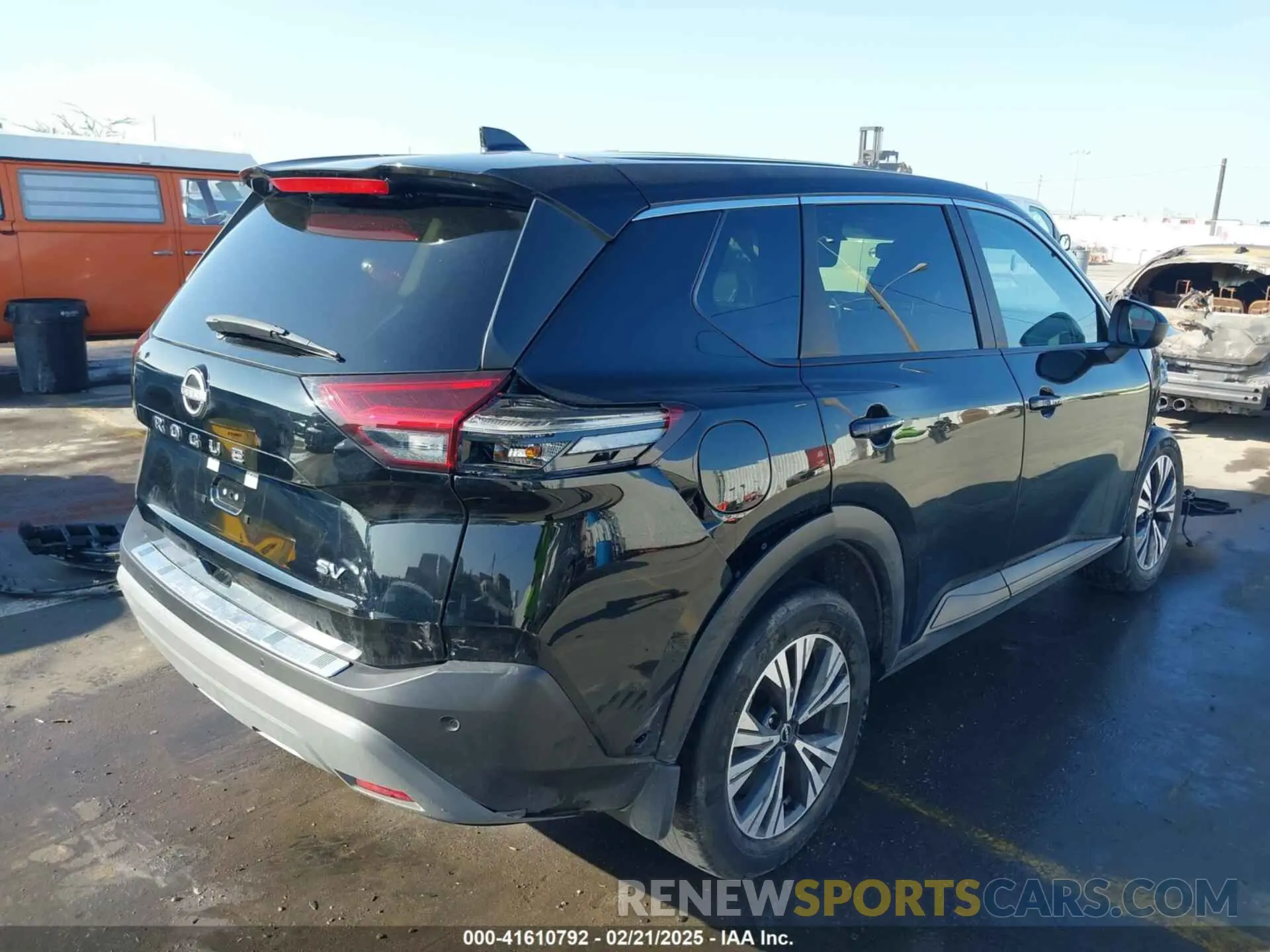 4 Photograph of a damaged car JN8BT3BA0PW437998 NISSAN ROGUE 2023