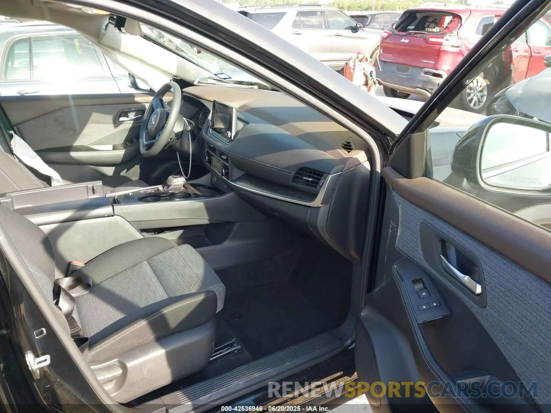 5 Photograph of a damaged car JN8BT3BA1PW421910 NISSAN ROGUE 2023