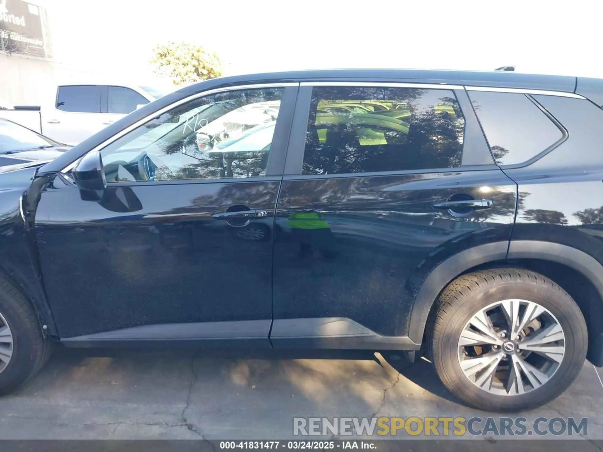 15 Photograph of a damaged car JN8BT3BA3PW433895 NISSAN ROGUE 2023