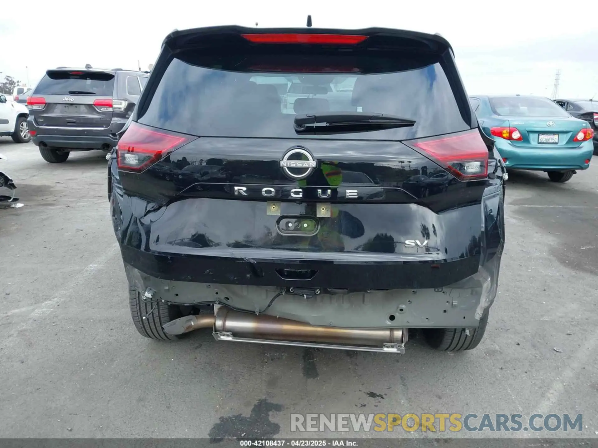 17 Photograph of a damaged car JN8BT3BA5PW417908 NISSAN ROGUE 2023
