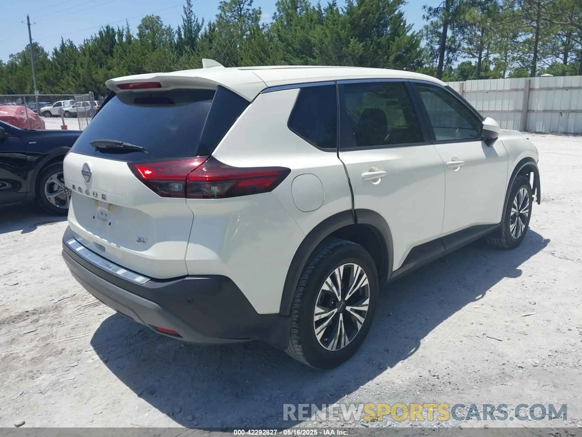 4 Photograph of a damaged car JN8BT3BA5PW424860 NISSAN ROGUE 2023