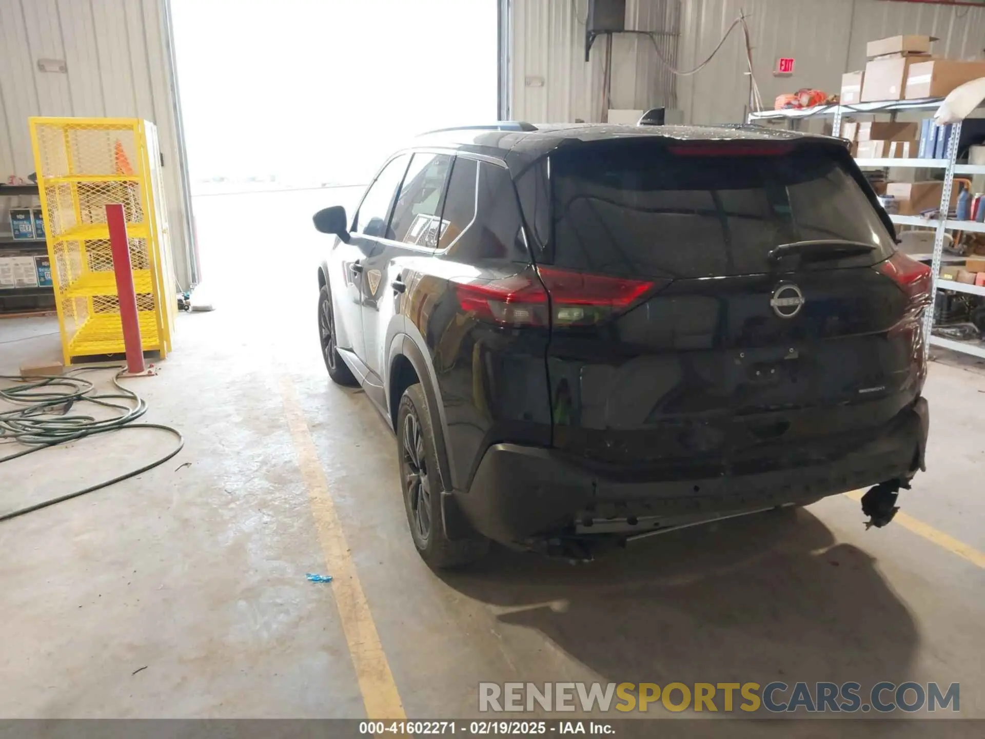 3 Photograph of a damaged car JN8BT3BA8PW011122 NISSAN ROGUE 2023