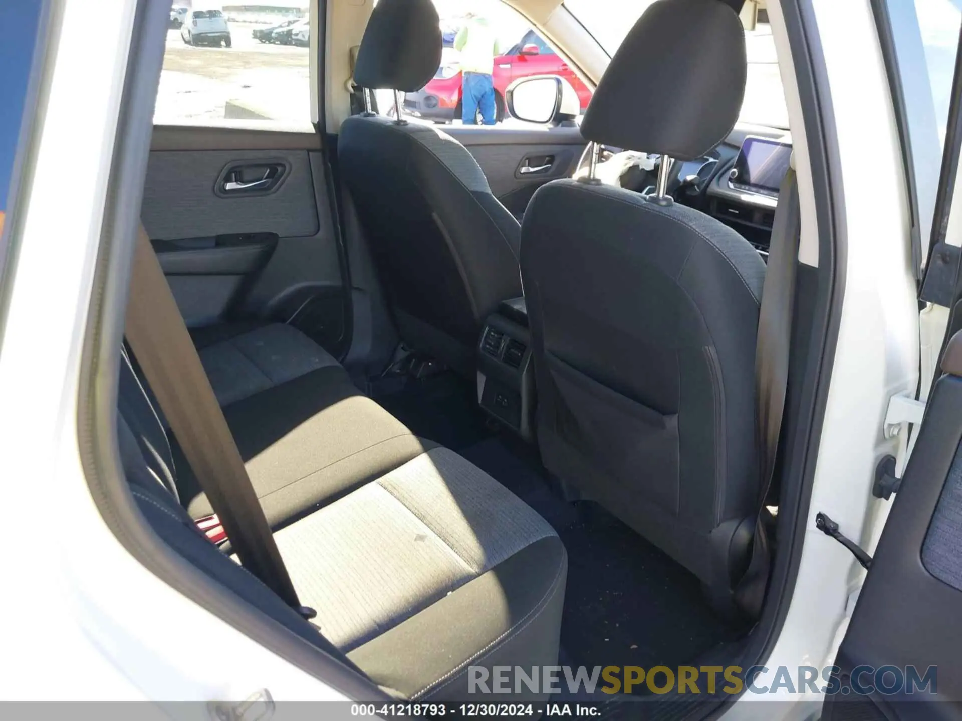 8 Photograph of a damaged car JN8BT3BA9PW405969 NISSAN ROGUE 2023