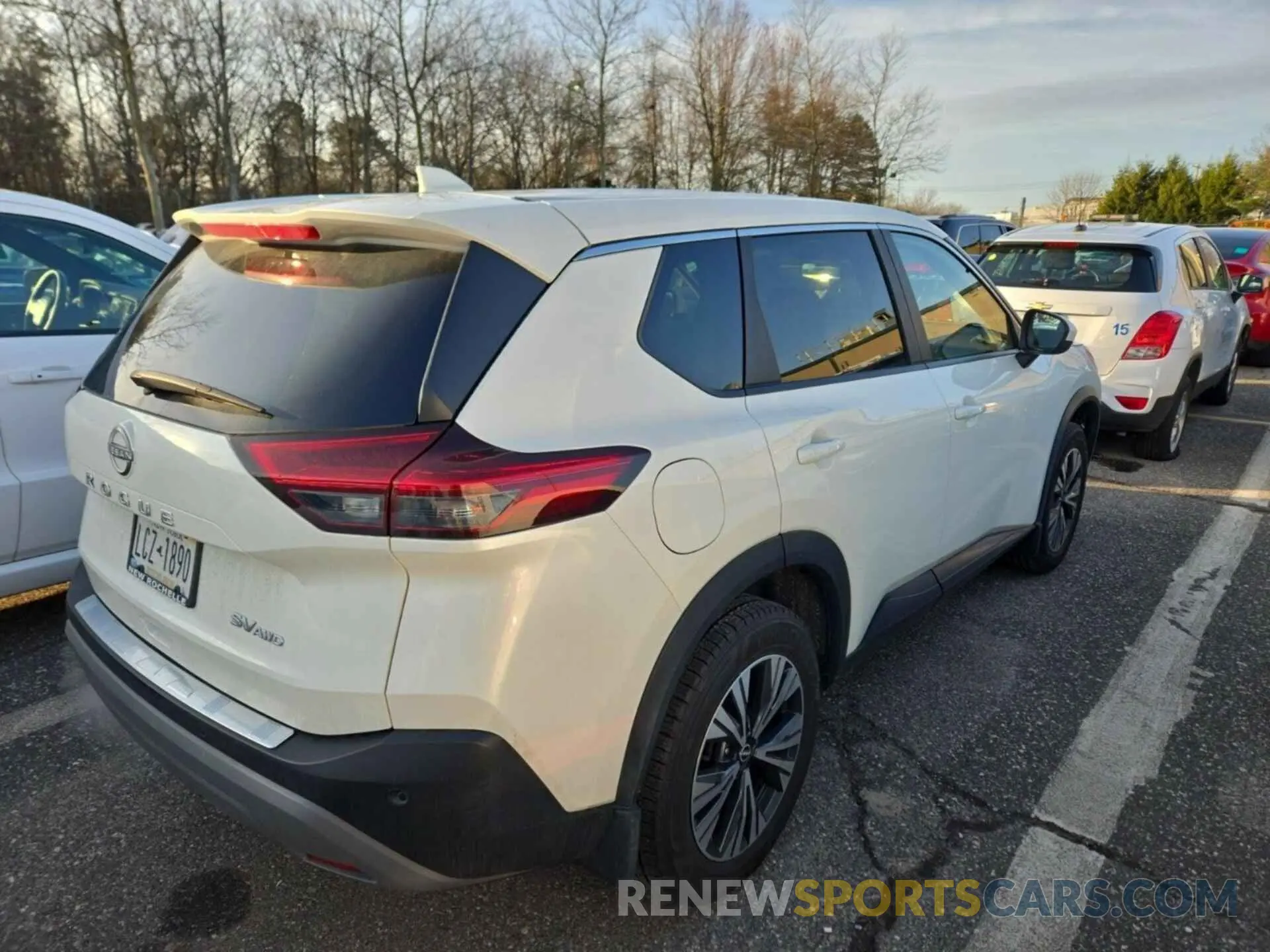 31 Photograph of a damaged car JN8BT3BB0PW472324 NISSAN ROGUE 2023