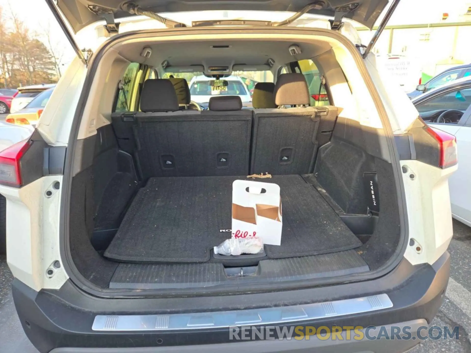 6 Photograph of a damaged car JN8BT3BB0PW472324 NISSAN ROGUE 2023