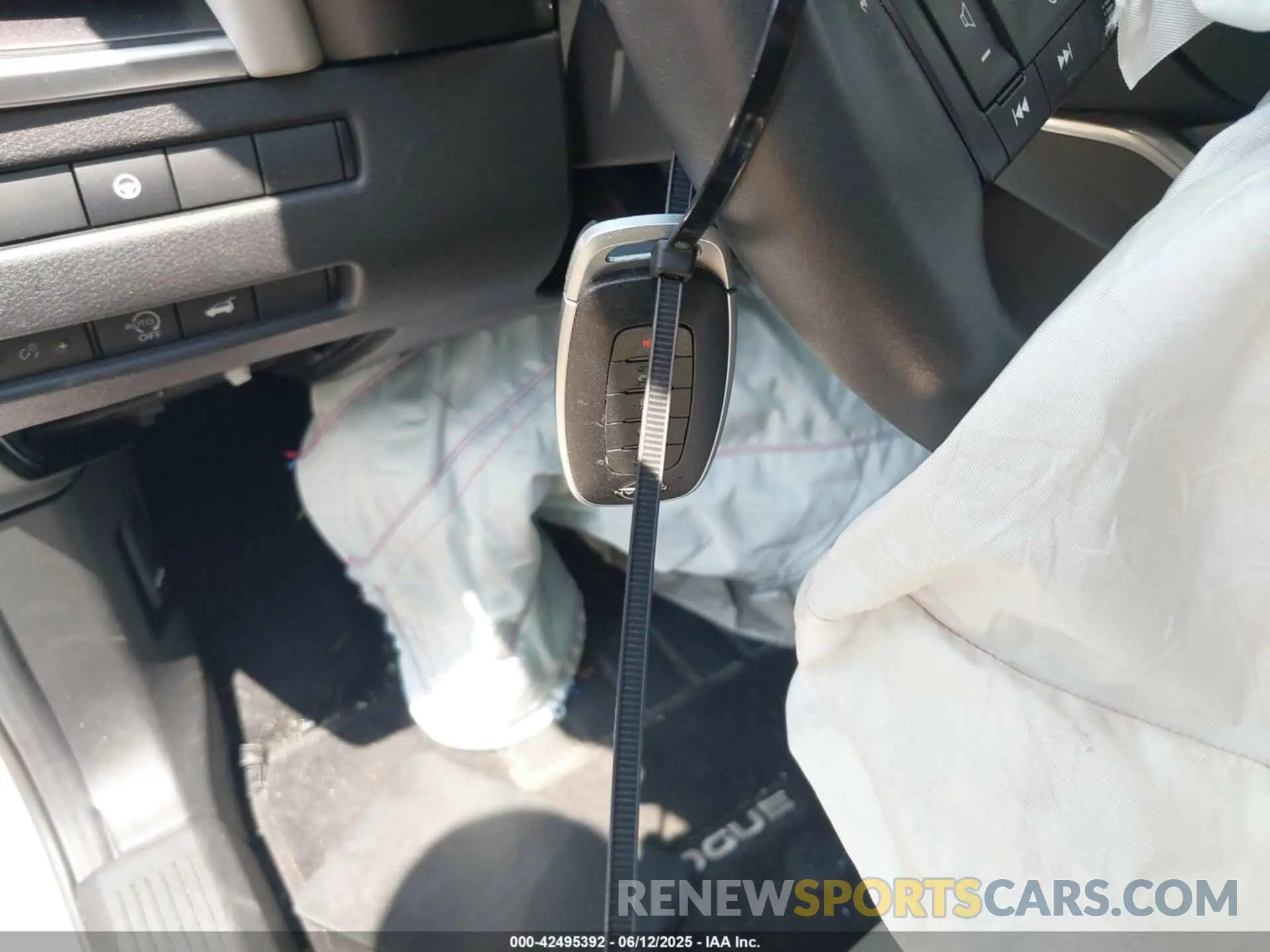11 Photograph of a damaged car JN8BT3BB1PW492968 NISSAN ROGUE 2023