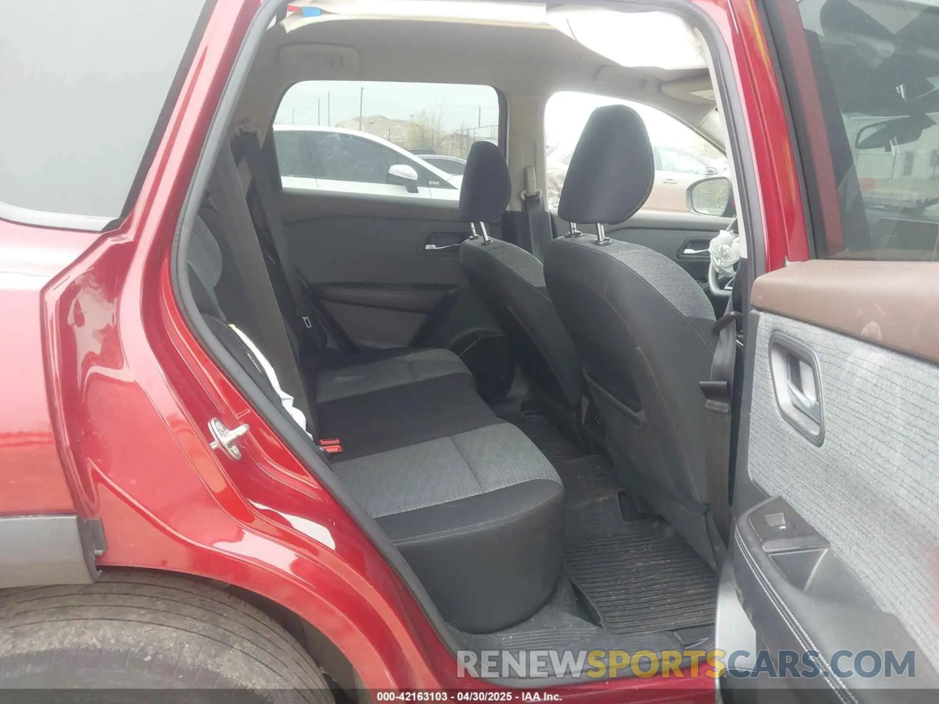 8 Photograph of a damaged car JN8BT3BB4PW182202 NISSAN ROGUE 2023