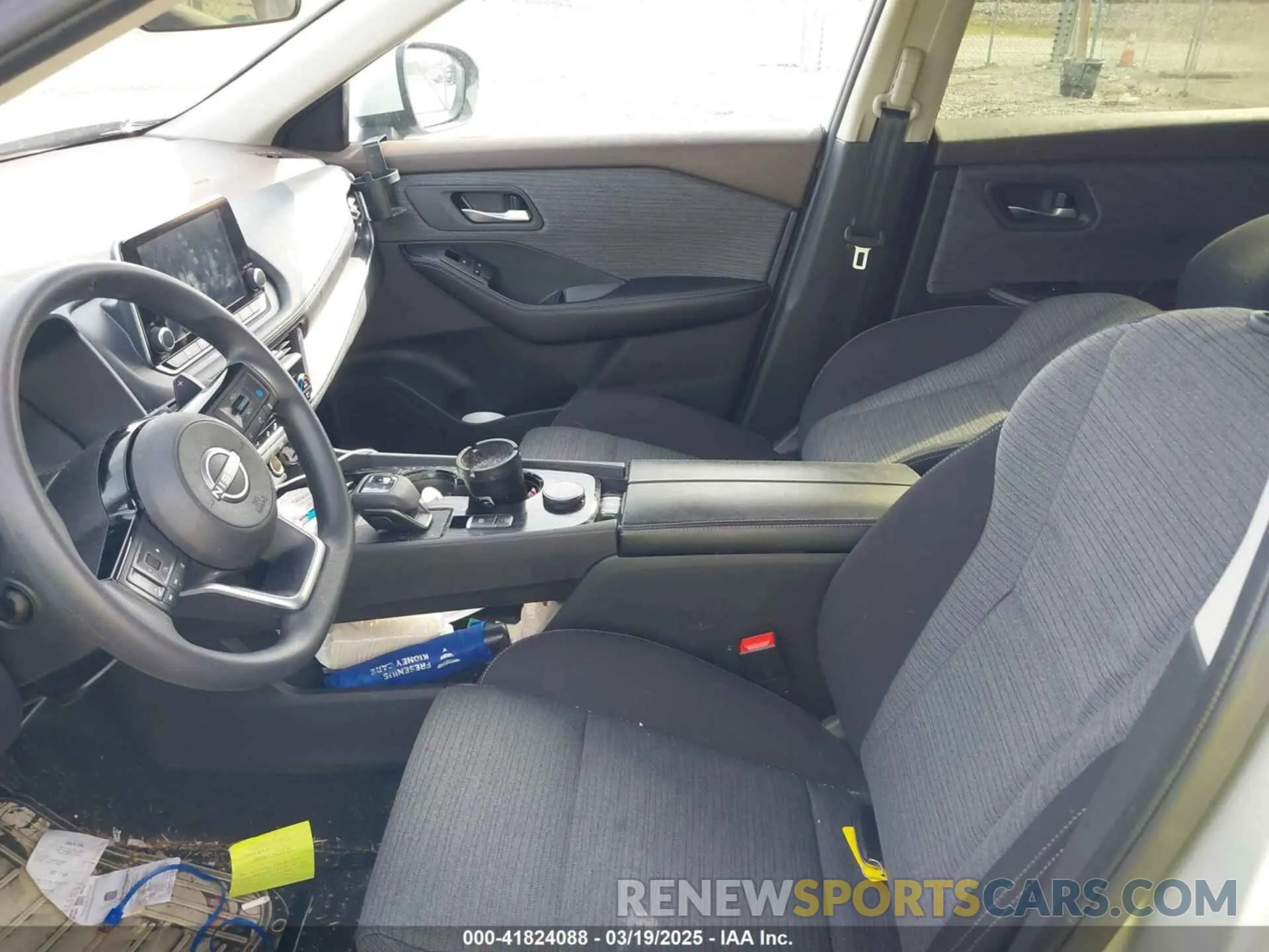 5 Photograph of a damaged car JN8BT3BB6PW359395 NISSAN ROGUE 2023