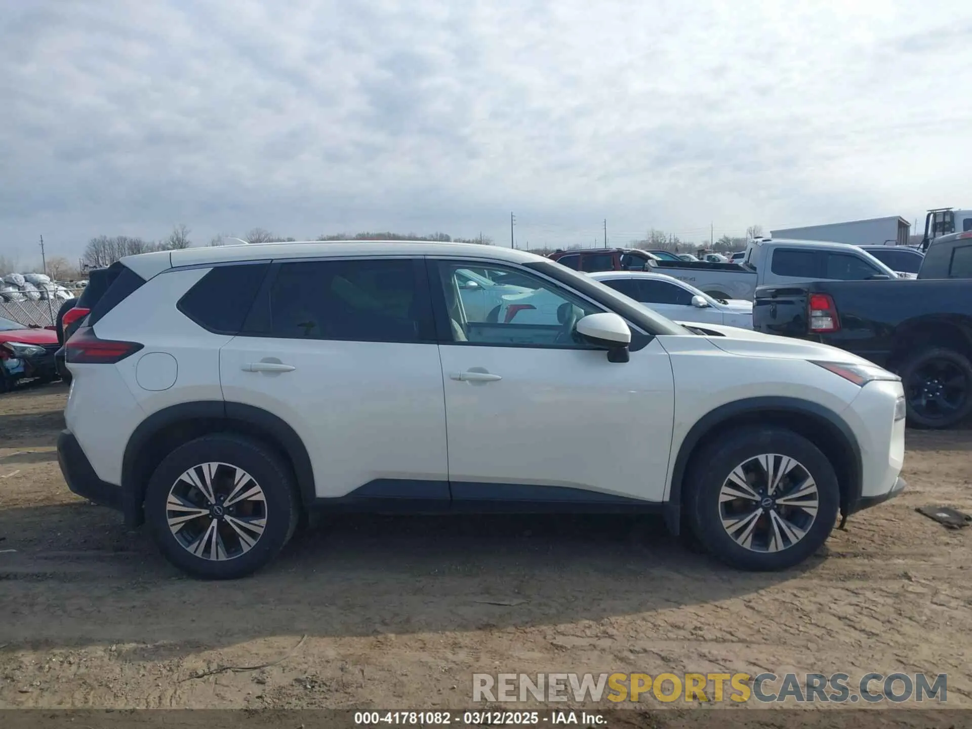 13 Фотография поврежденного автомобиля JN8BT3BB7PW193792 NISSAN ROGUE 2023
