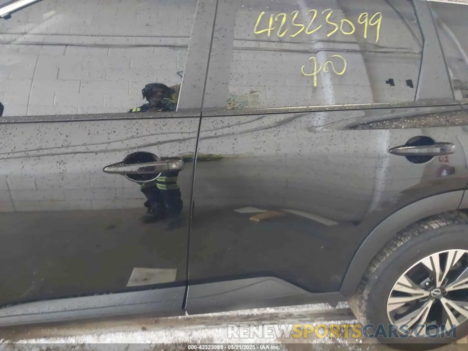 14 Photograph of a damaged car JN8BT3BB9PW477991 NISSAN ROGUE 2023
