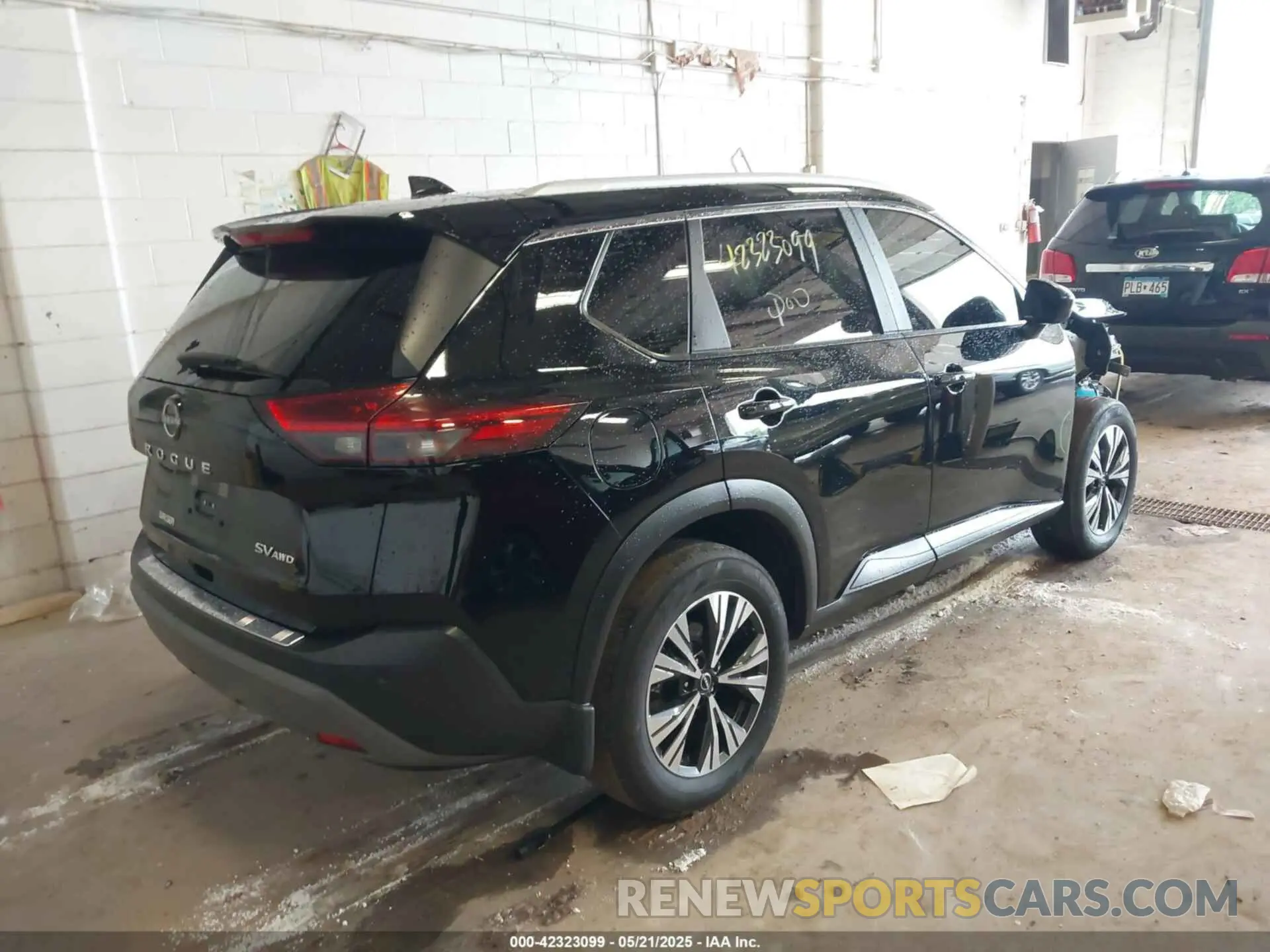 4 Photograph of a damaged car JN8BT3BB9PW477991 NISSAN ROGUE 2023