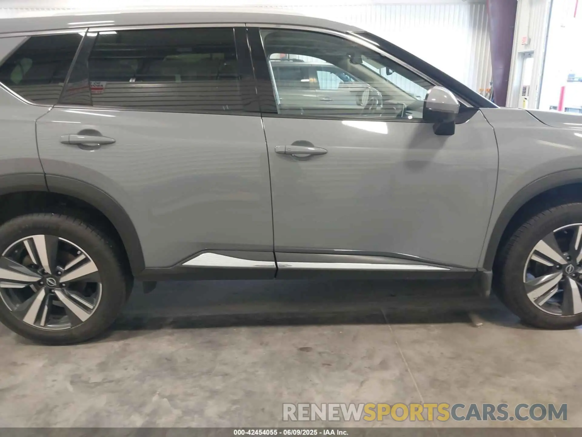 13 Photograph of a damaged car JN8BT3CA0PW005068 NISSAN ROGUE 2023