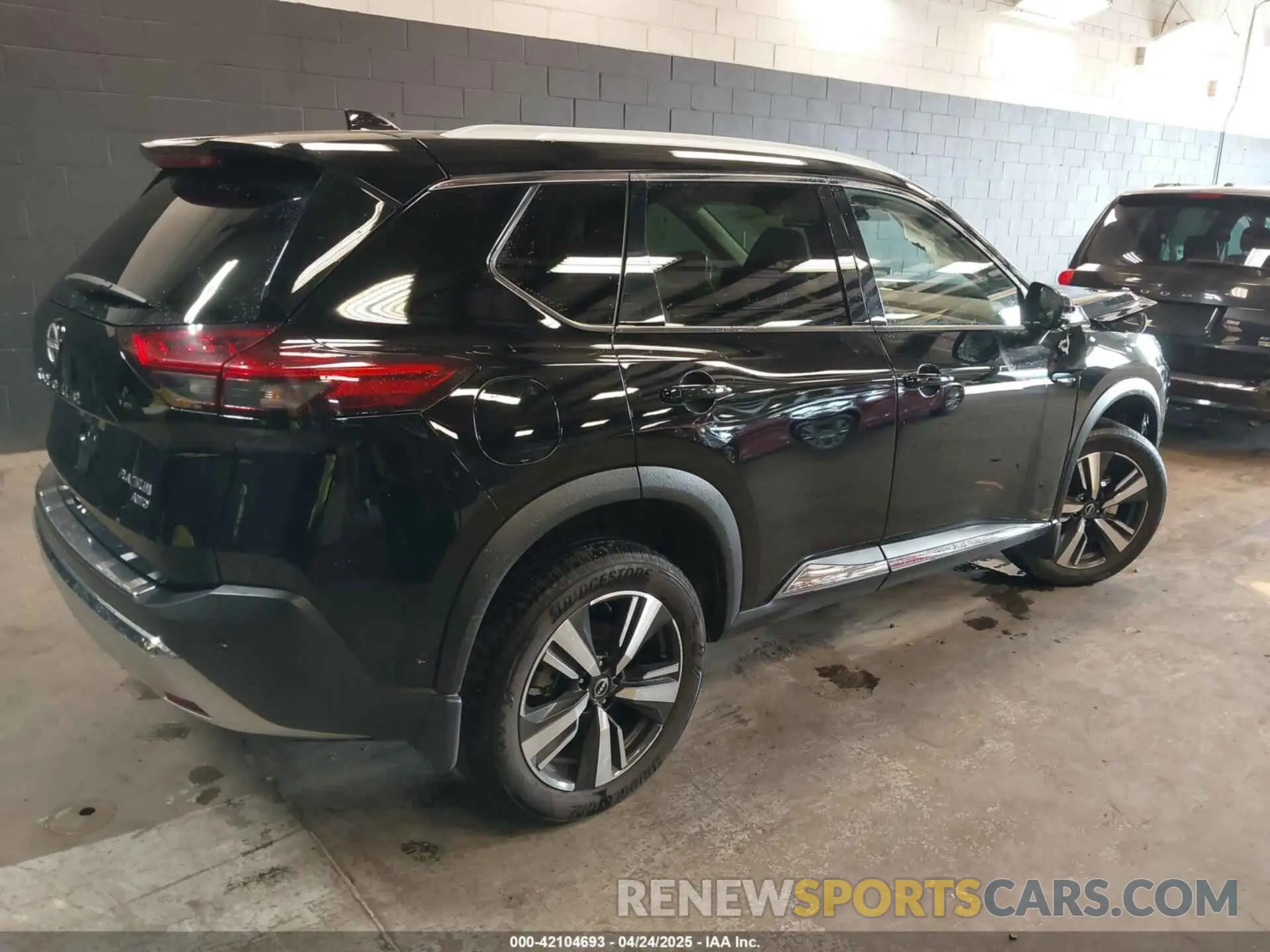 4 Photograph of a damaged car JN8BT3DD9PW322937 NISSAN ROGUE 2023