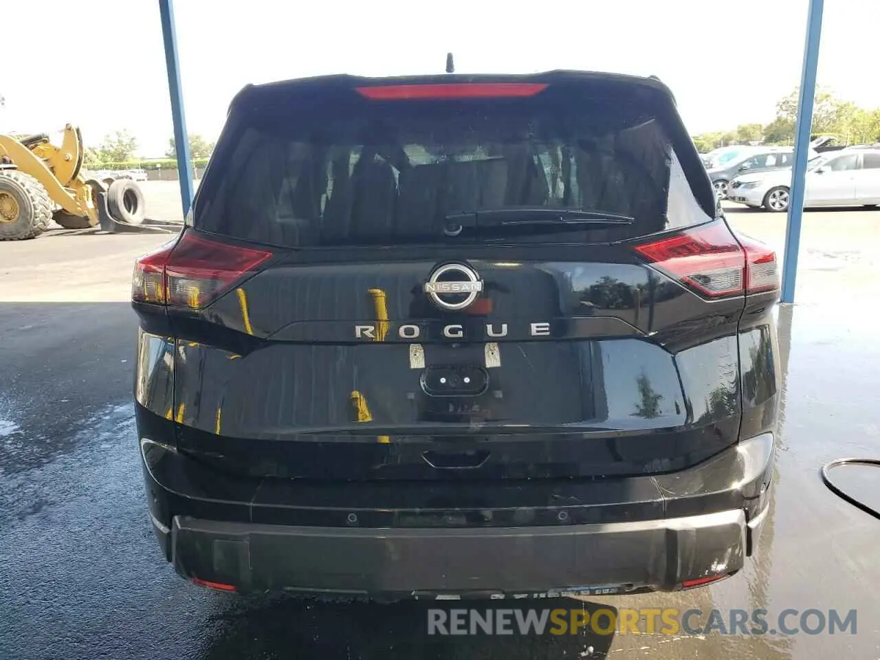 6 Photograph of a damaged car 5N1BT3AA0RC687822 NISSAN ROGUE 2024