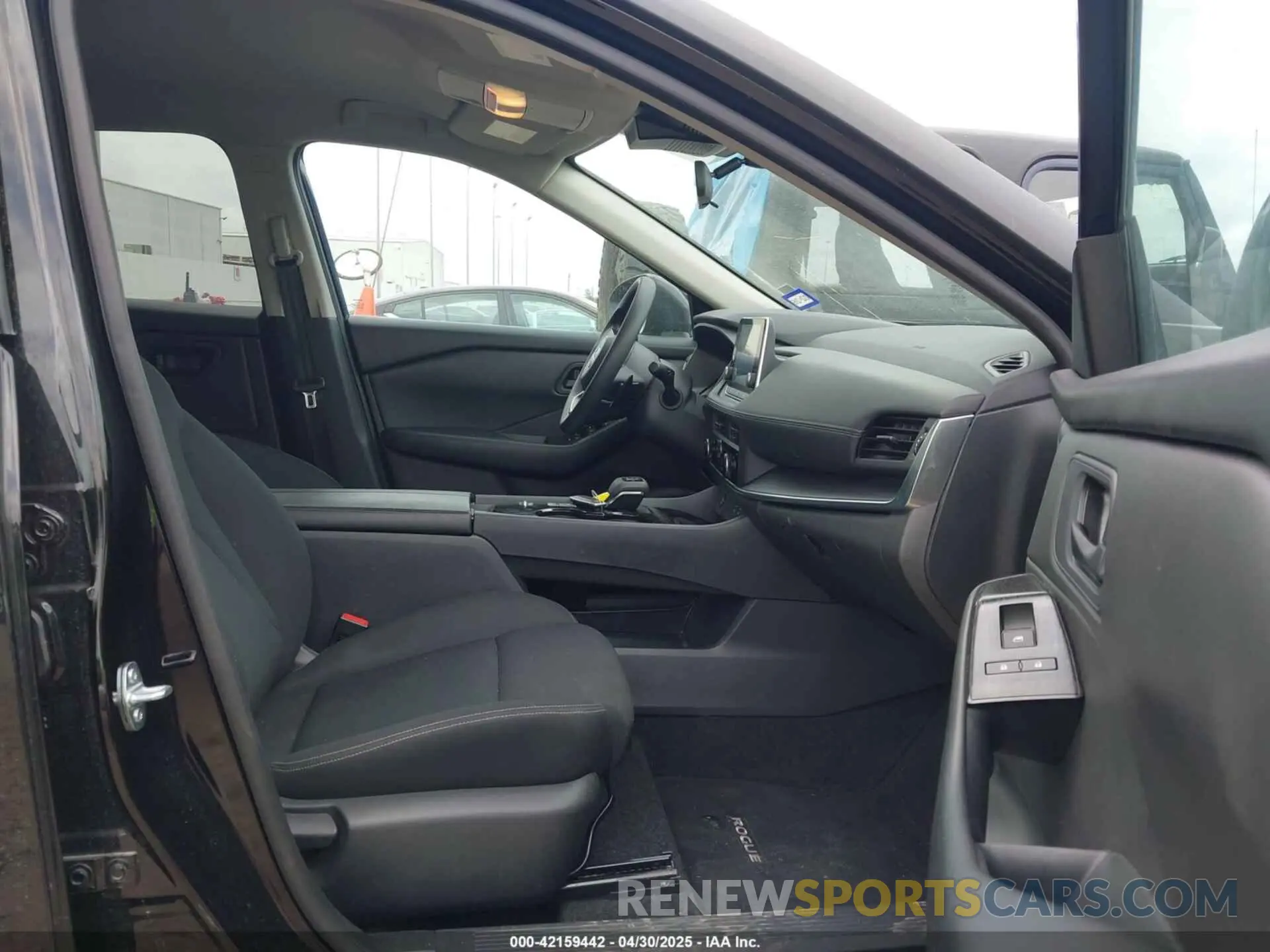 5 Фотография поврежденного автомобиля 5N1BT3AA3RC710526 NISSAN ROGUE 2024
