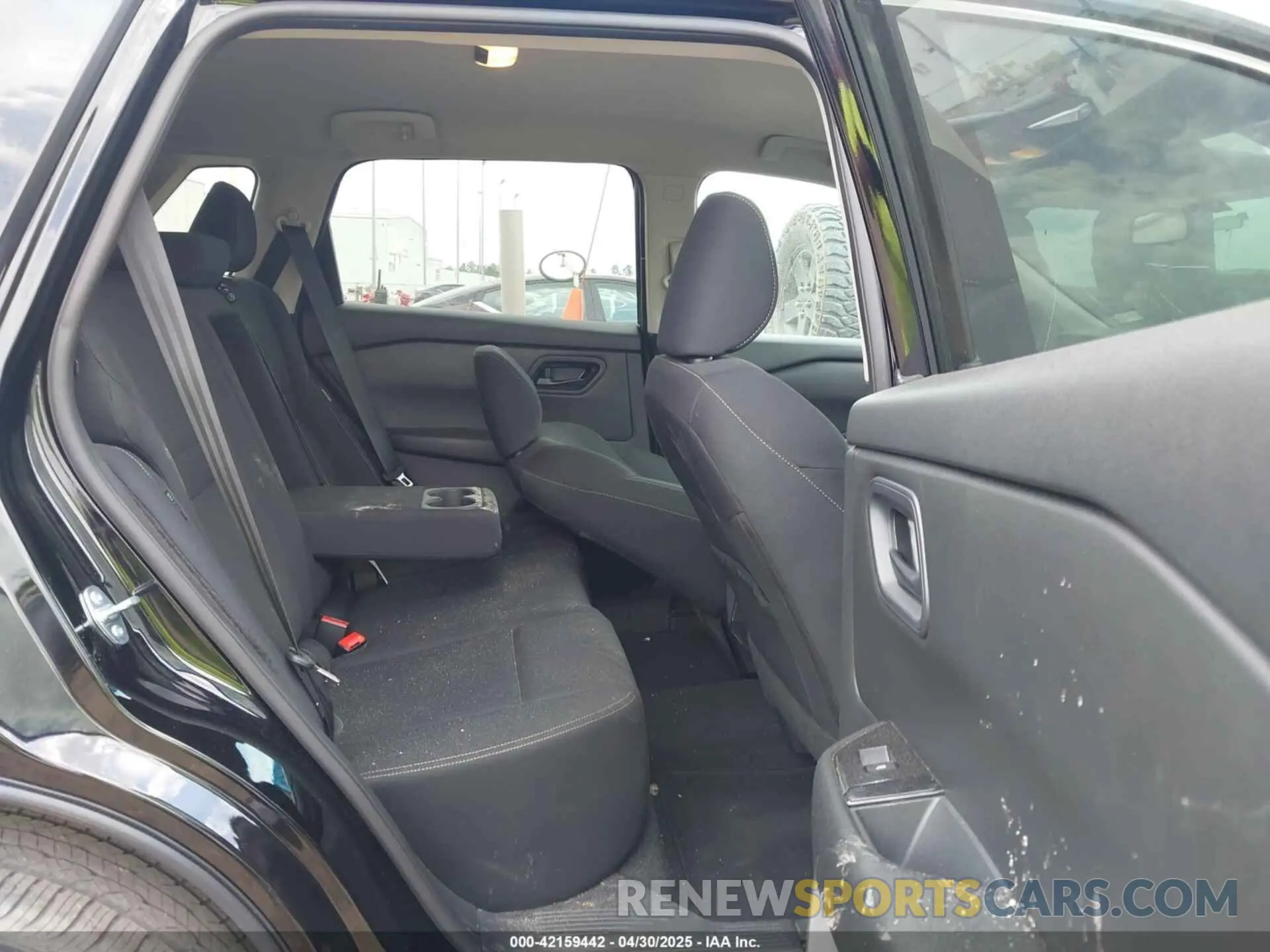 8 Фотография поврежденного автомобиля 5N1BT3AA3RC710526 NISSAN ROGUE 2024
