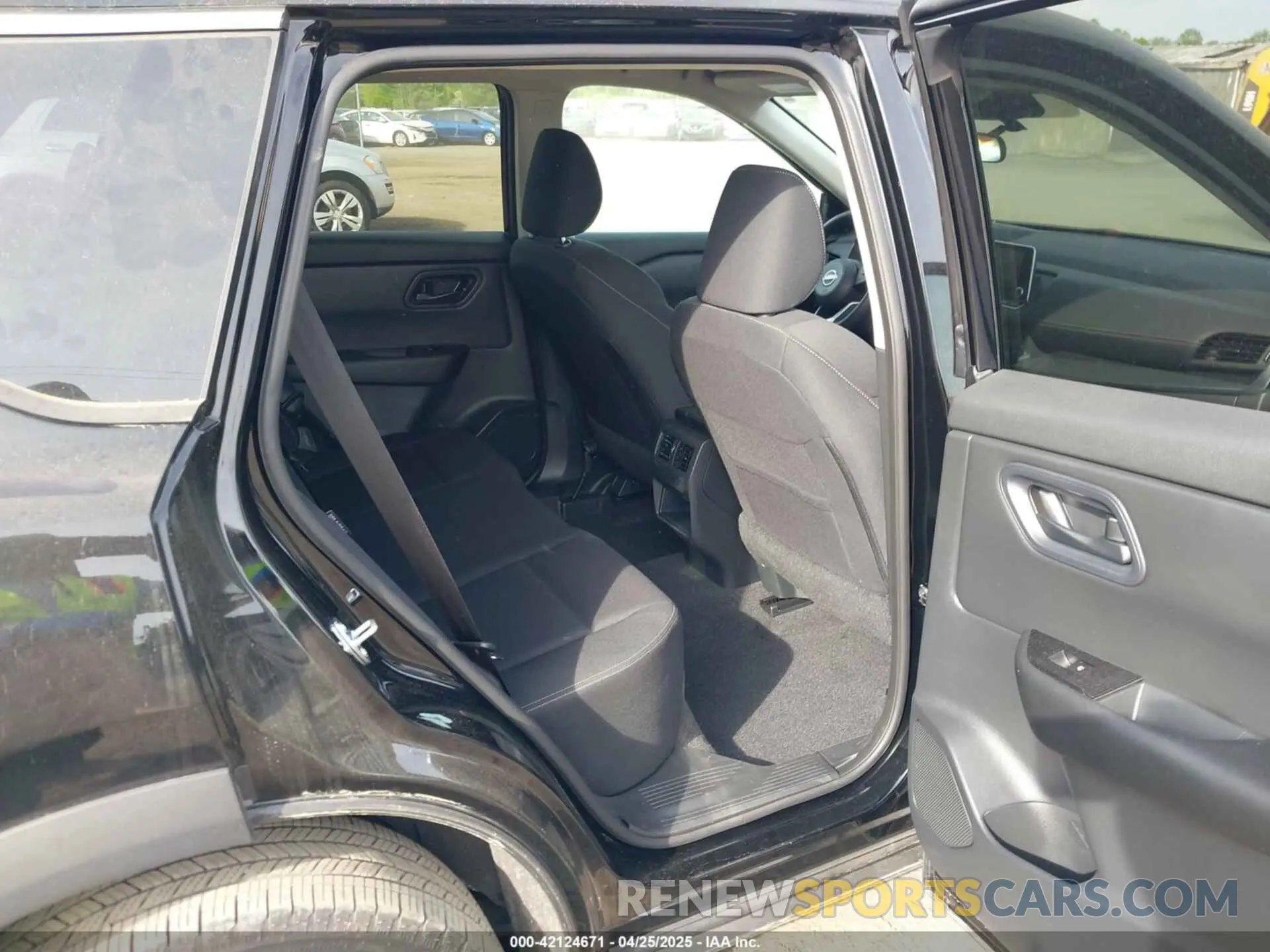 8 Фотография поврежденного автомобиля 5N1BT3AA4RC718795 NISSAN ROGUE 2024