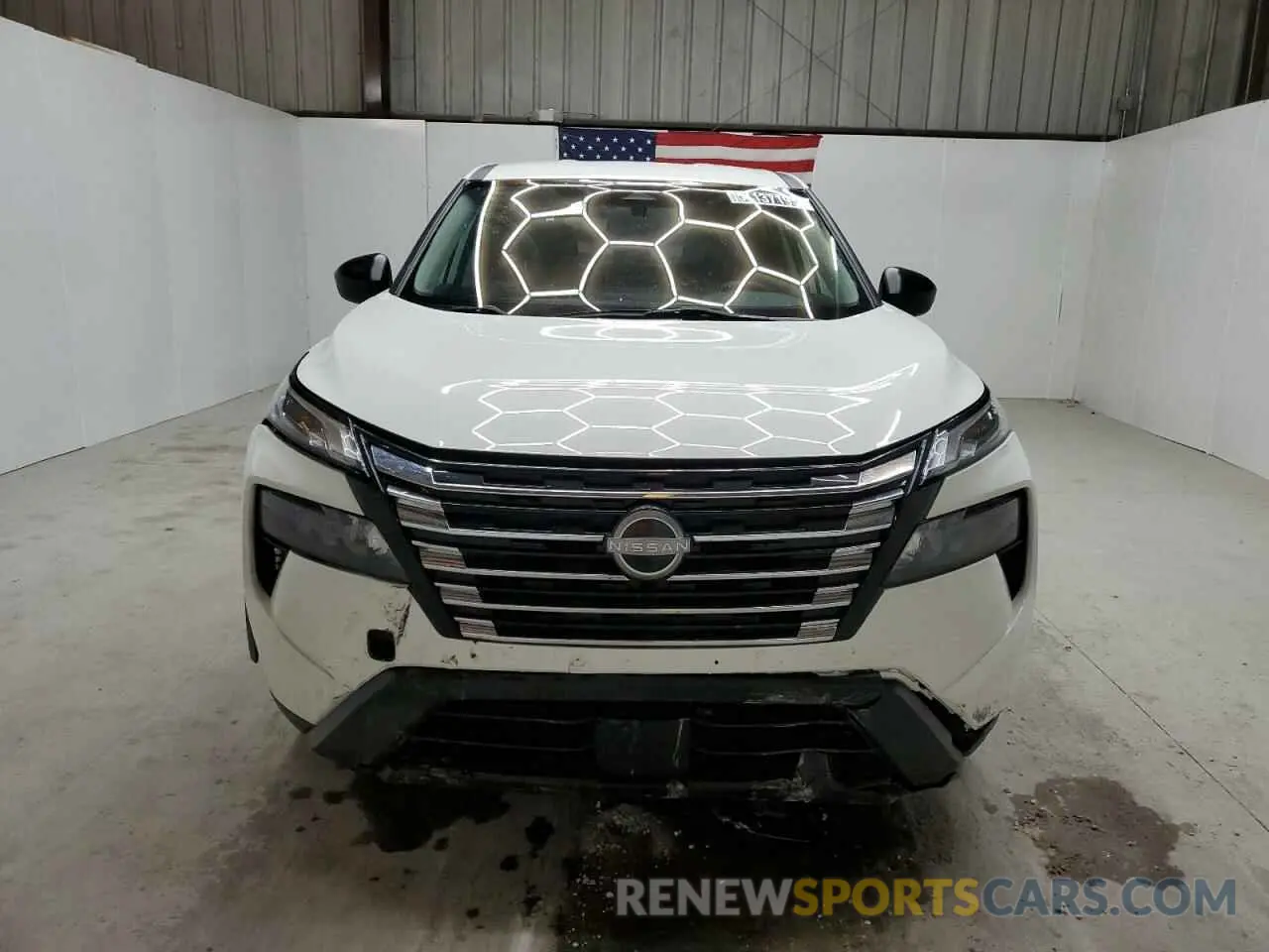 5 Photograph of a damaged car 5N1BT3AA5RC671681 NISSAN ROGUE 2024