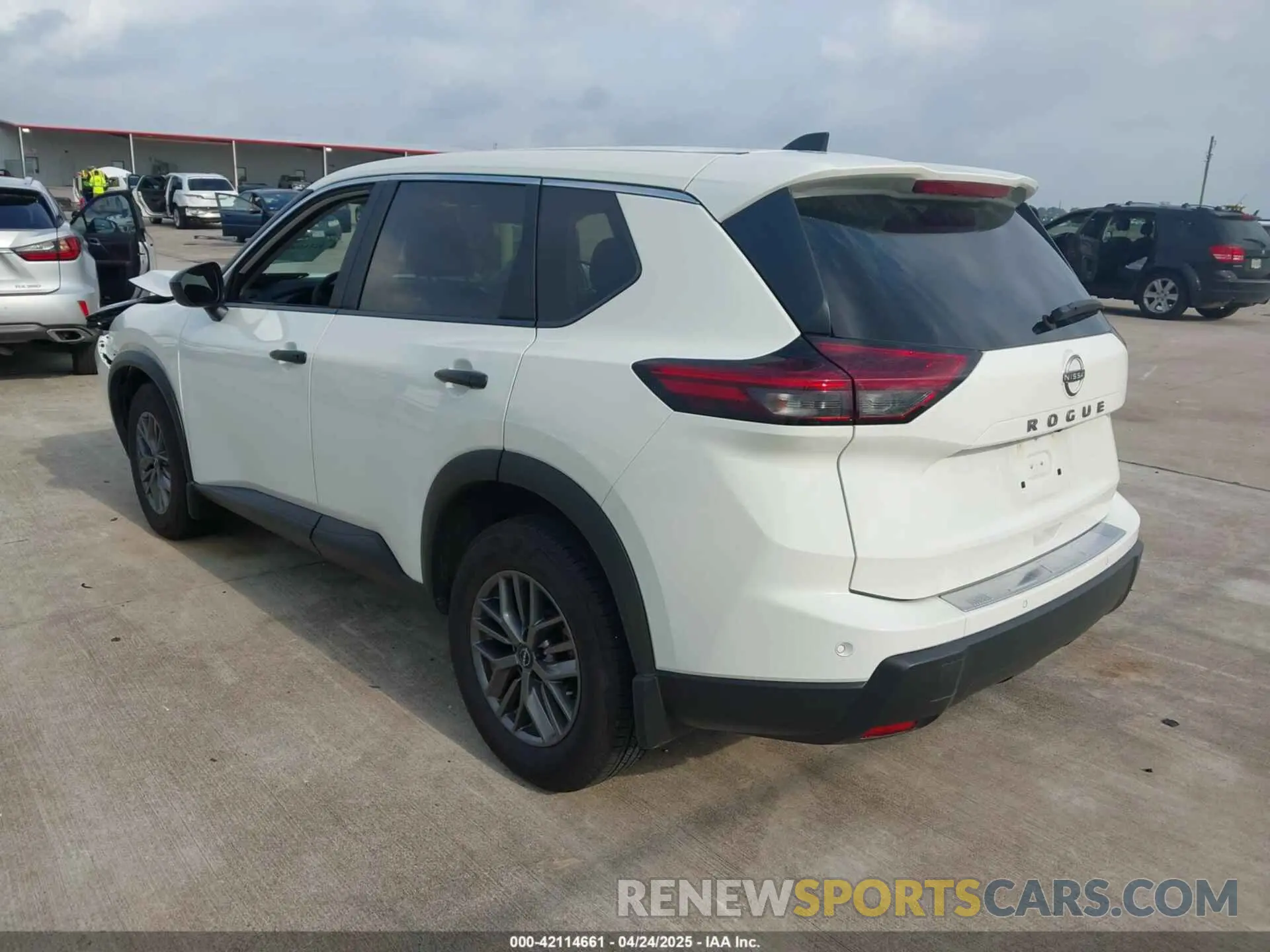3 Фотография поврежденного автомобиля 5N1BT3AA5RC726064 NISSAN ROGUE 2024