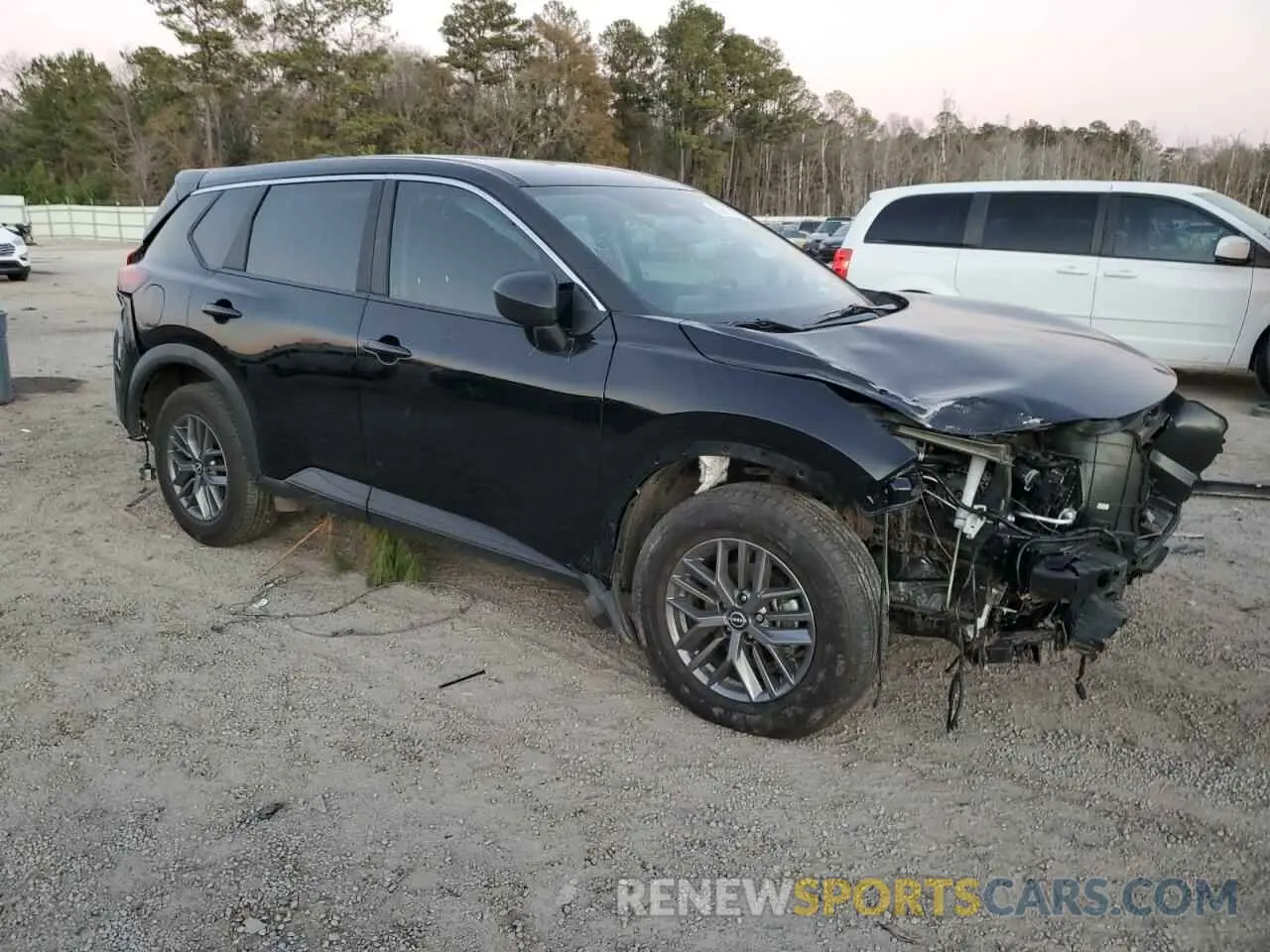 4 Фотография поврежденного автомобиля 5N1BT3AA5RC756634 NISSAN ROGUE 2024