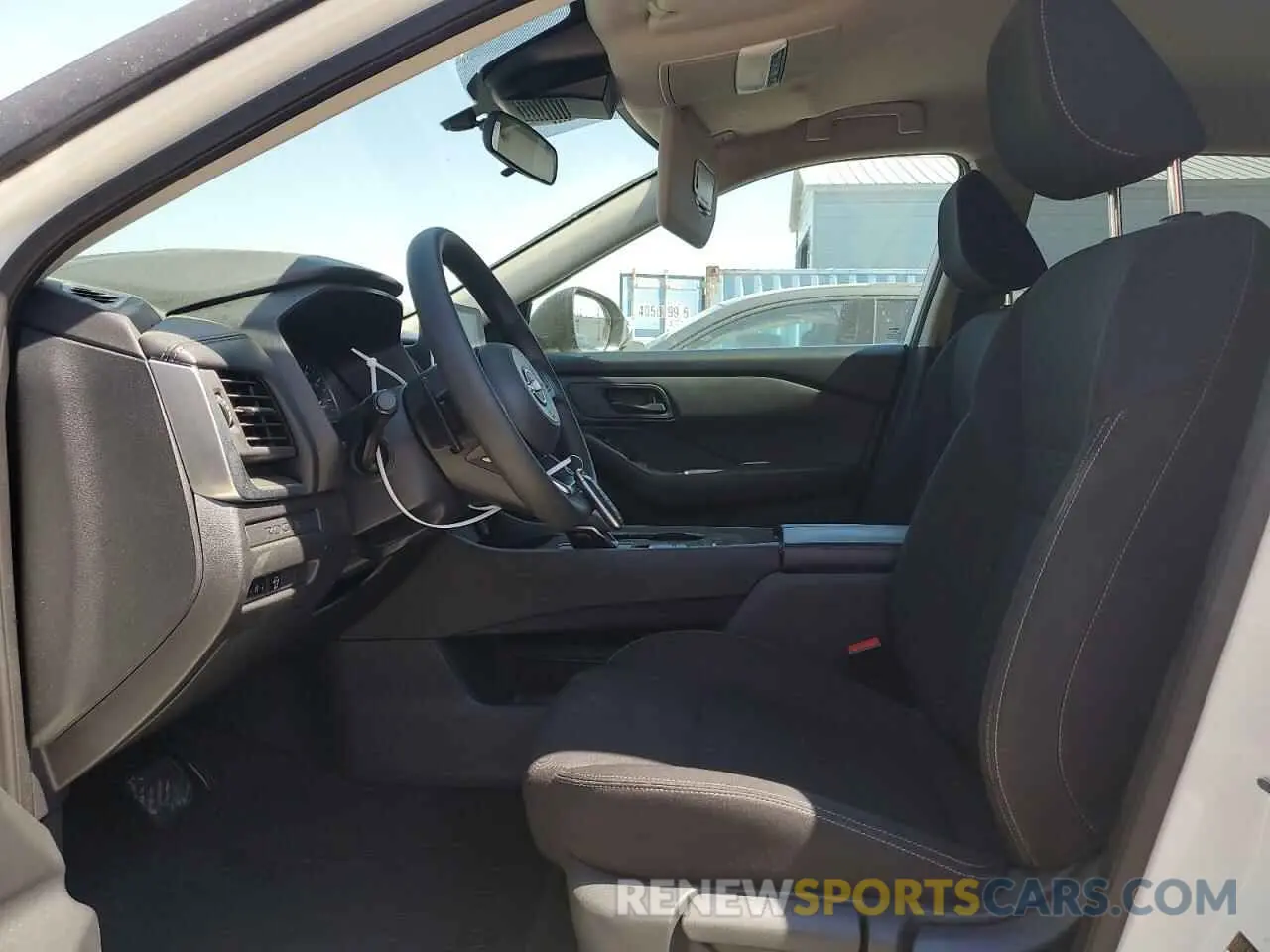 7 Photograph of a damaged car 5N1BT3AA7RC710917 NISSAN ROGUE 2024