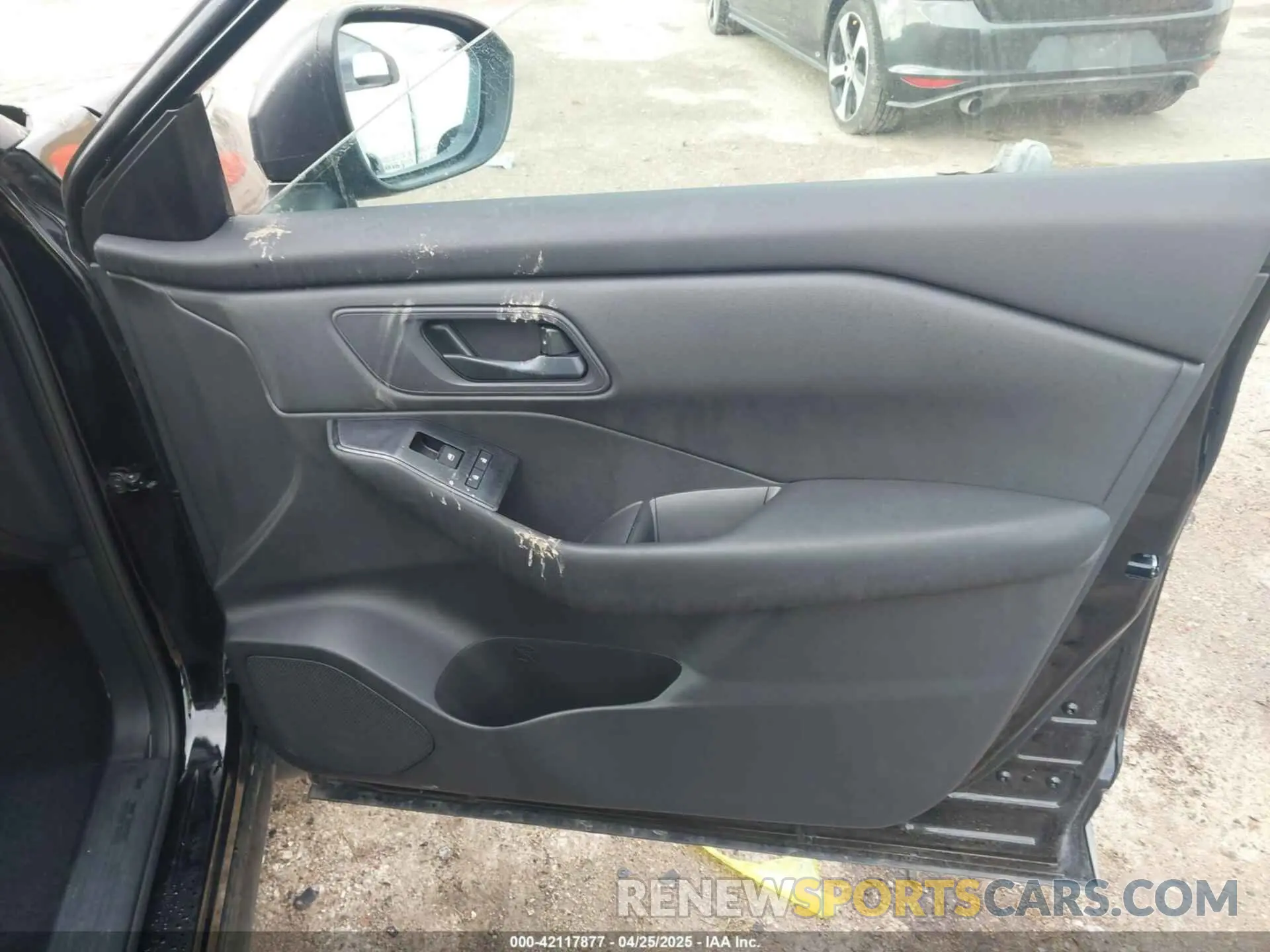 5 Фотография поврежденного автомобиля 5N1BT3AA7RC728592 NISSAN ROGUE 2024