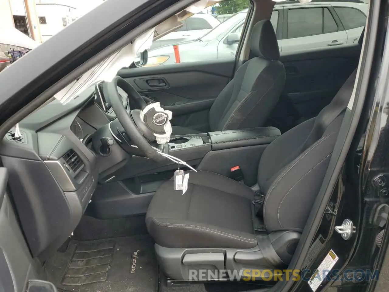7 Photograph of a damaged car 5N1BT3AA9RC694770 NISSAN ROGUE 2024