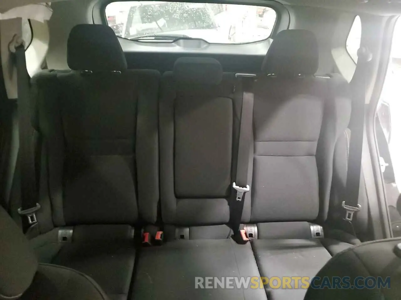10 Photograph of a damaged car 5N1BT3AB0RC683360 NISSAN ROGUE 2024