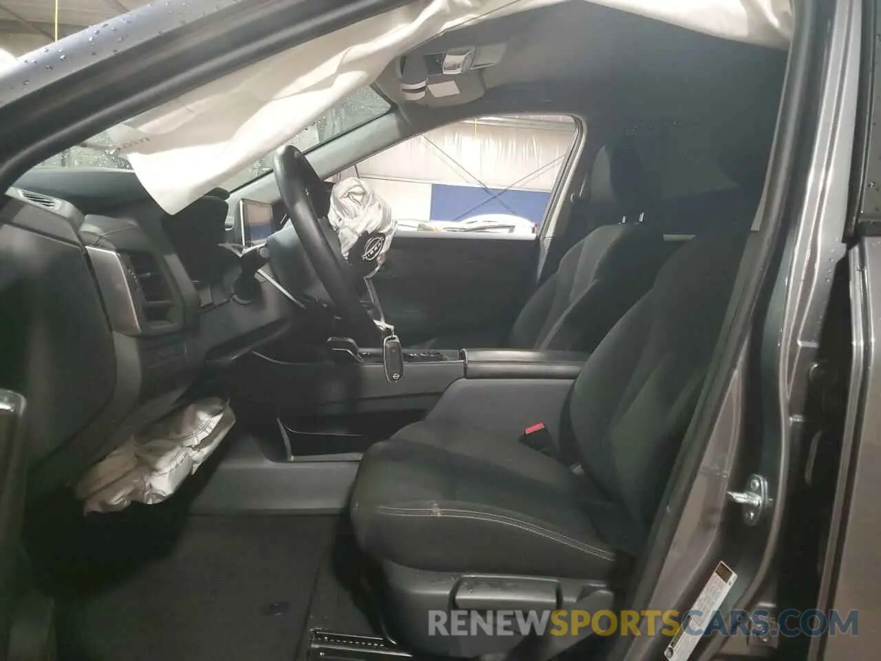 7 Photograph of a damaged car 5N1BT3AB0RC754346 NISSAN ROGUE 2024