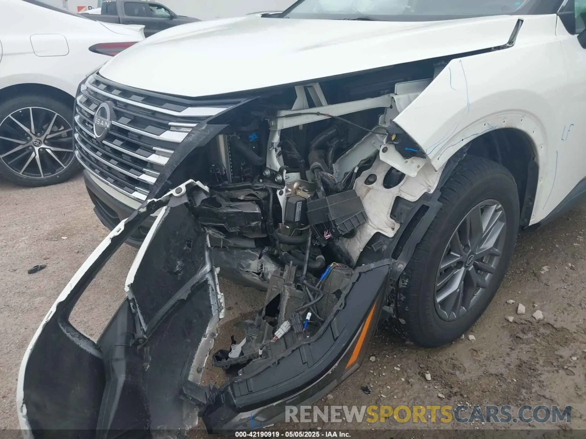 6 Photograph of a damaged car 5N1BT3AB1RC708024 NISSAN ROGUE 2024