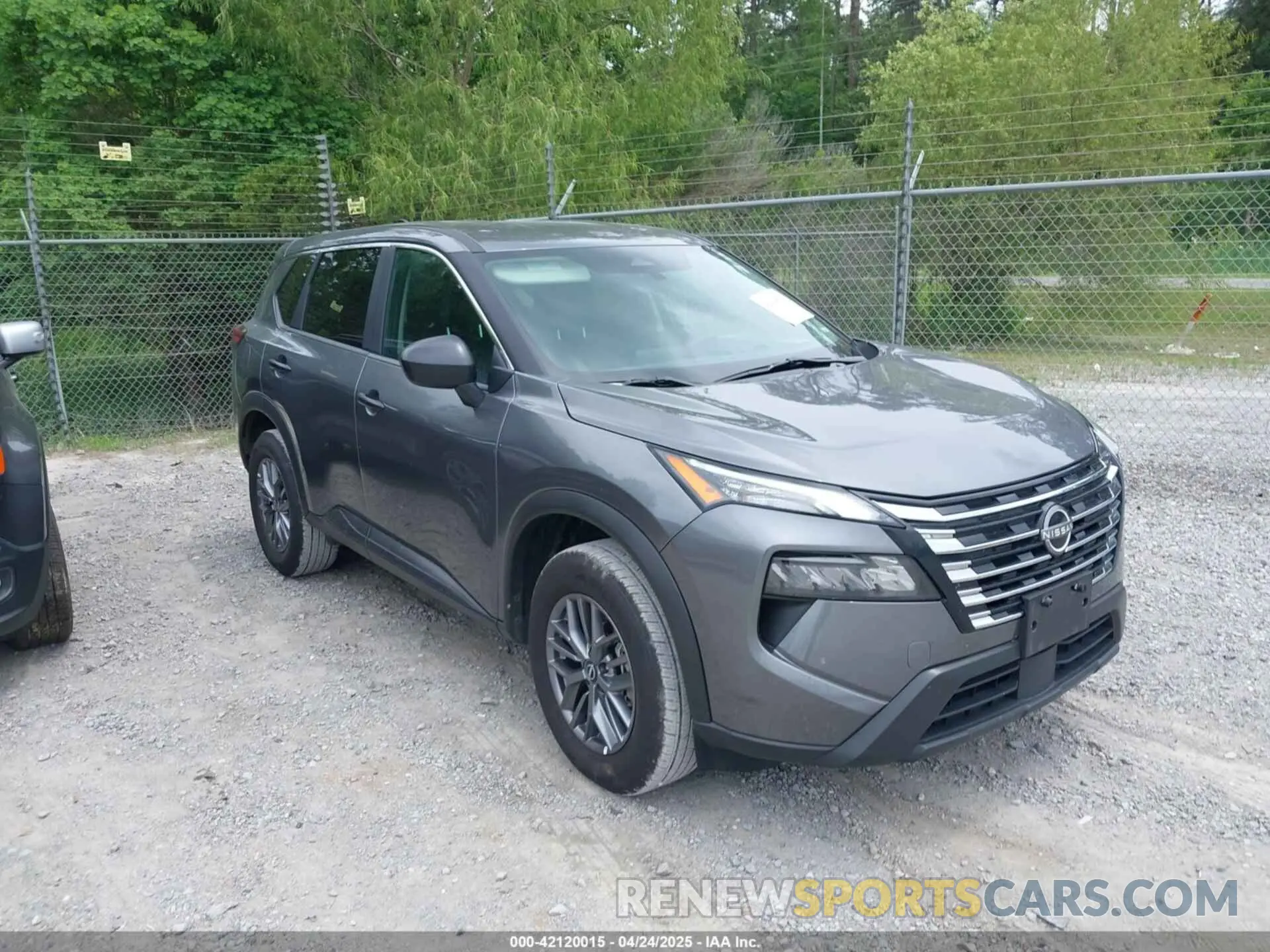 1 Photograph of a damaged car 5N1BT3AB3RC695244 NISSAN ROGUE 2024