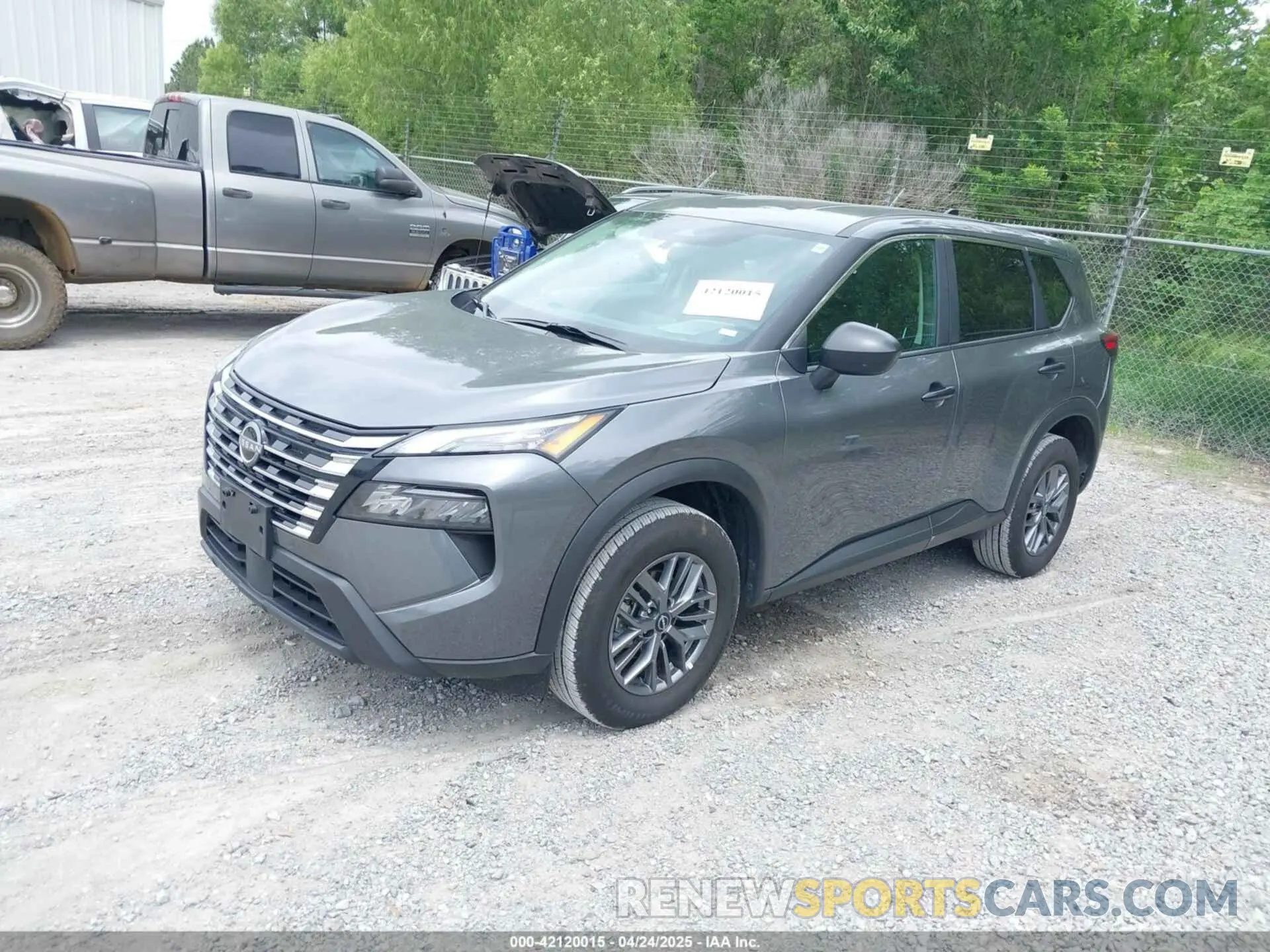 2 Photograph of a damaged car 5N1BT3AB3RC695244 NISSAN ROGUE 2024