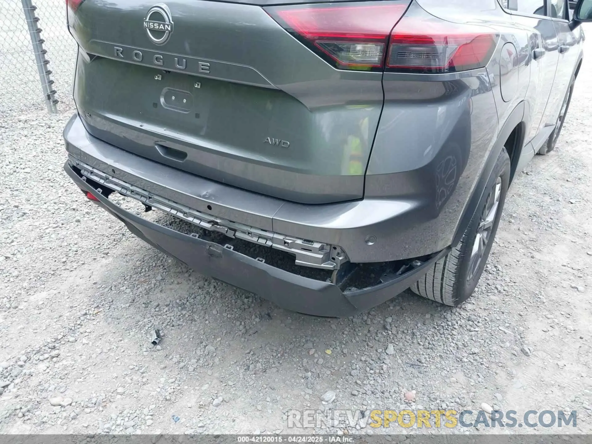6 Photograph of a damaged car 5N1BT3AB3RC695244 NISSAN ROGUE 2024