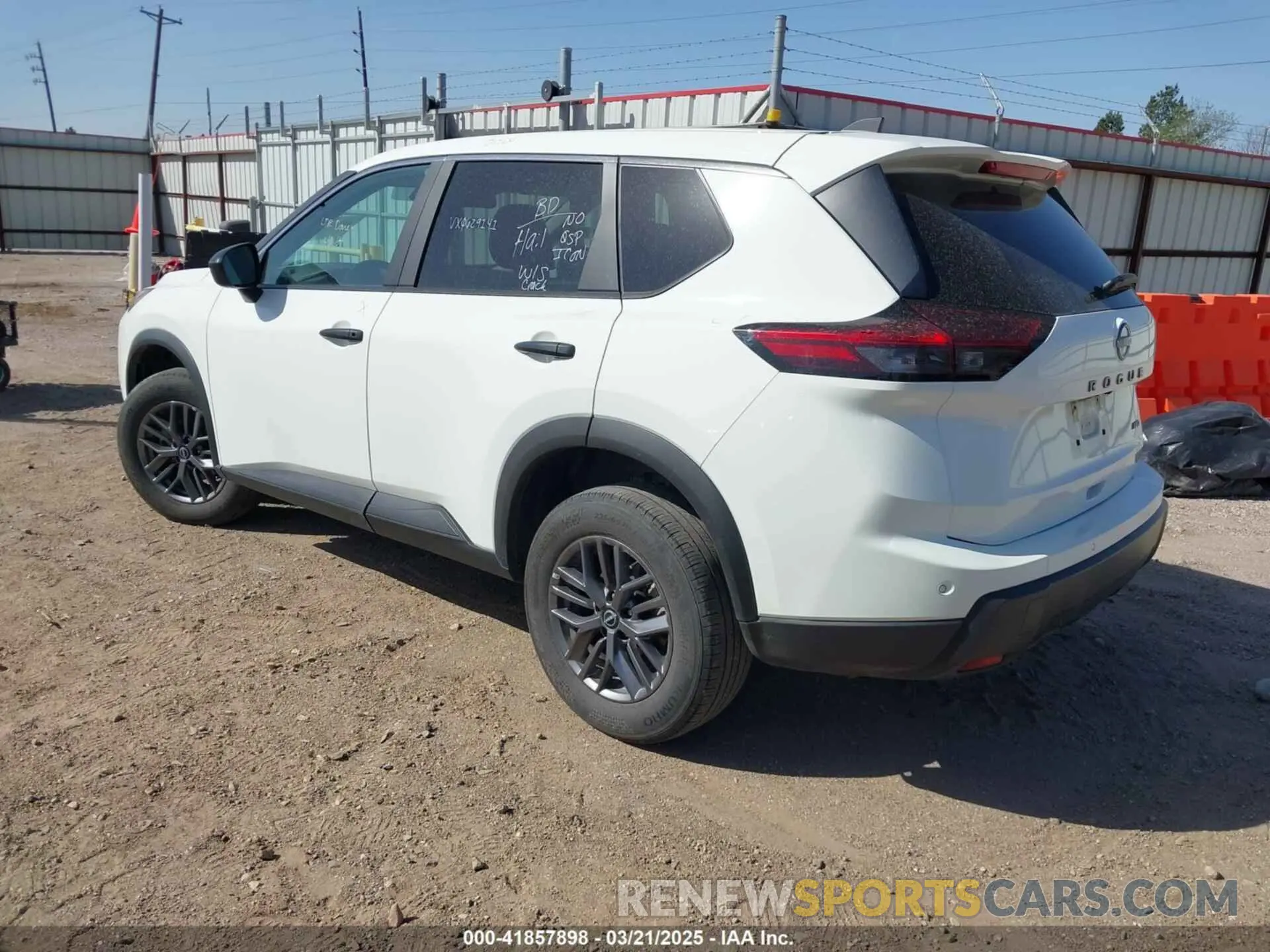3 Photograph of a damaged car 5N1BT3AB3RC698306 NISSAN ROGUE 2024