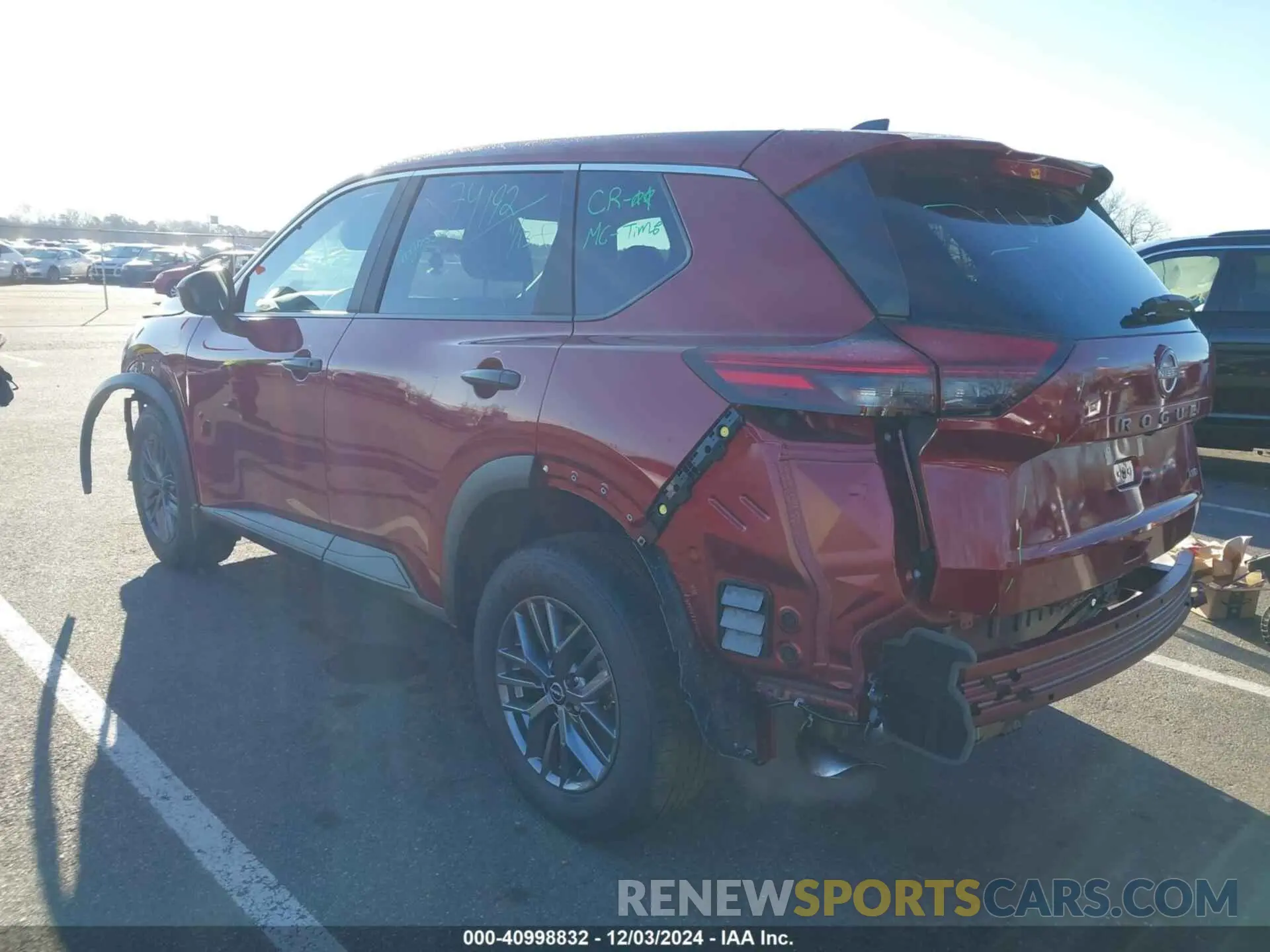 3 Фотография поврежденного автомобиля 5N1BT3AB3RC747231 NISSAN ROGUE 2024