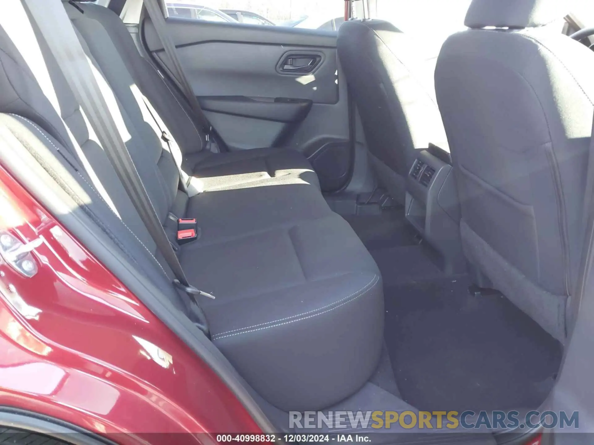 8 Фотография поврежденного автомобиля 5N1BT3AB3RC747231 NISSAN ROGUE 2024