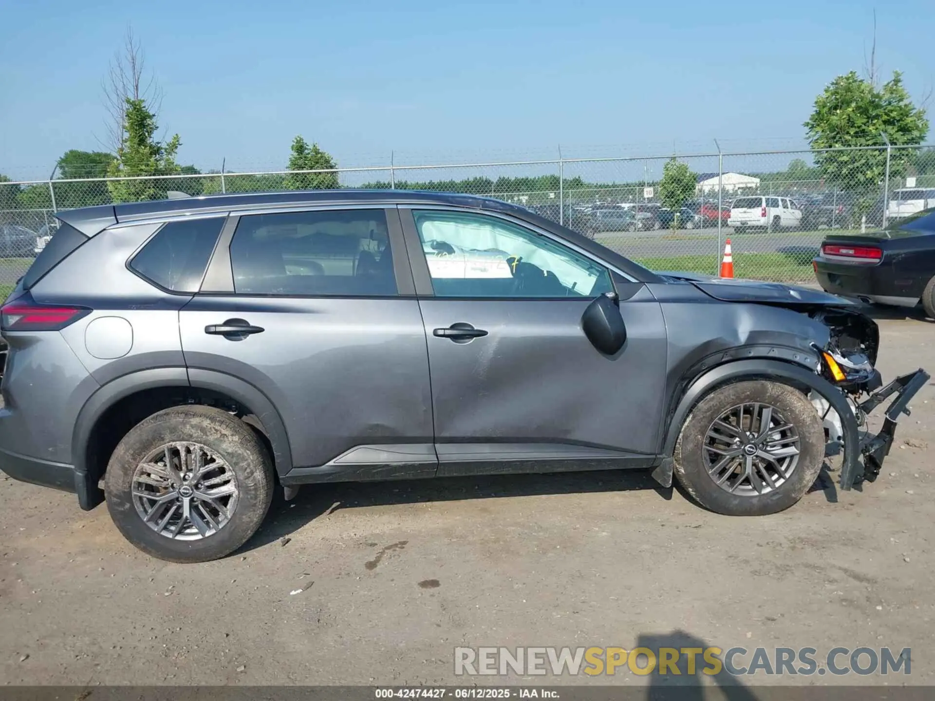 13 Photograph of a damaged car 5N1BT3AB5RC761390 NISSAN ROGUE 2024