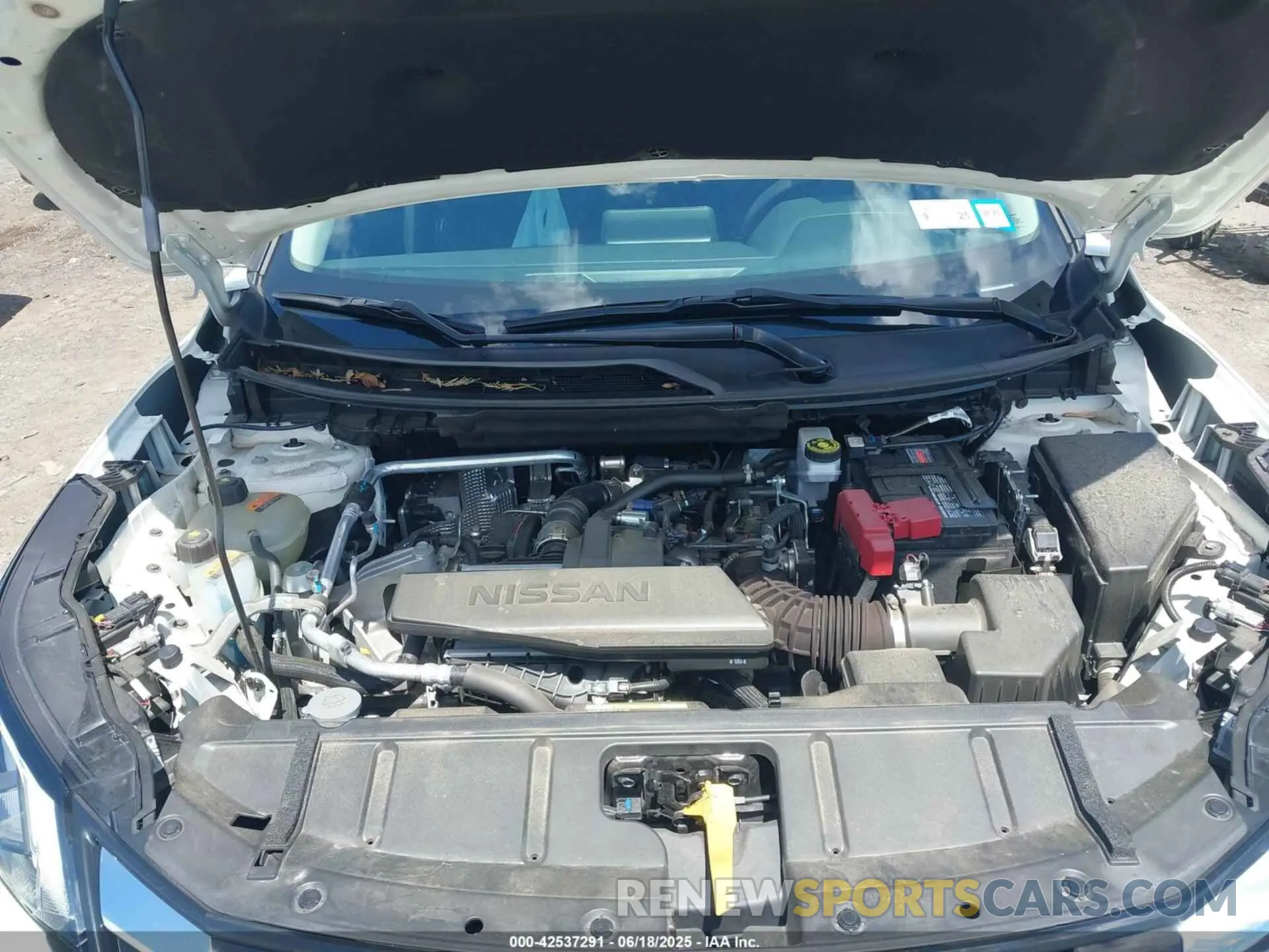 10 Photograph of a damaged car 5N1BT3AB7RC670251 NISSAN ROGUE 2024