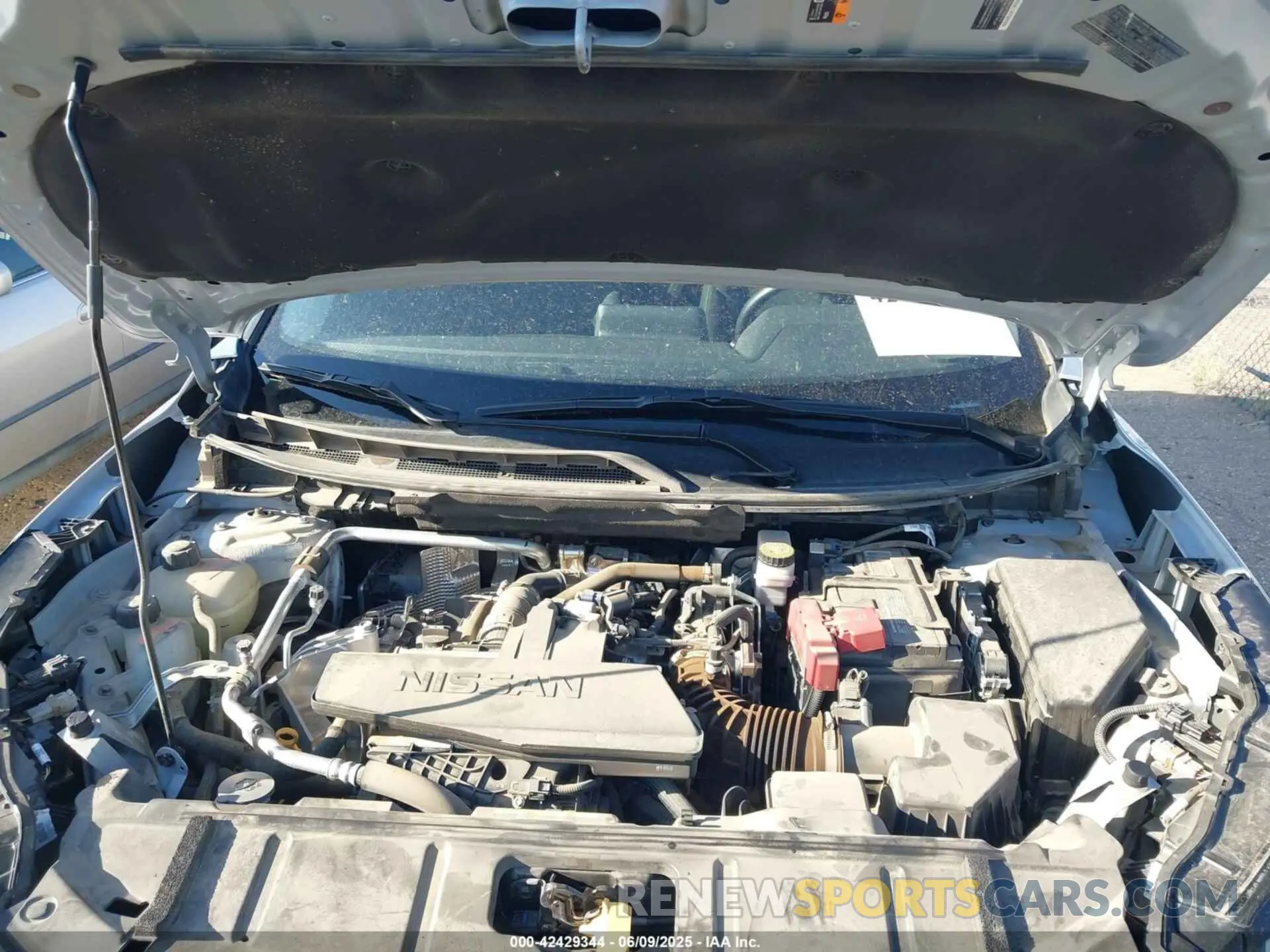 10 Photograph of a damaged car 5N1BT3AB8RC697958 NISSAN ROGUE 2024