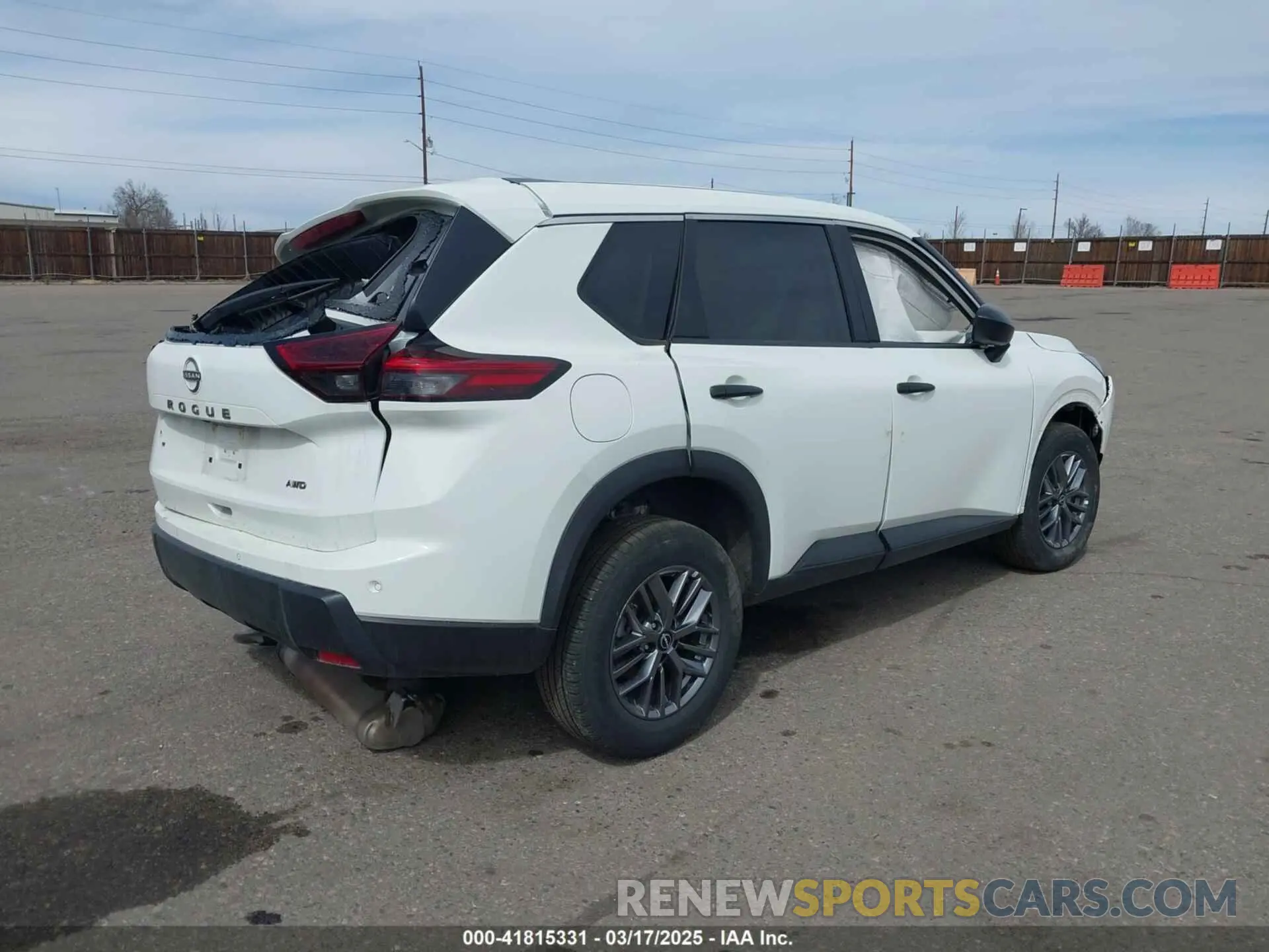 4 Фотография поврежденного автомобиля 5N1BT3AB8RC700521 NISSAN ROGUE 2024